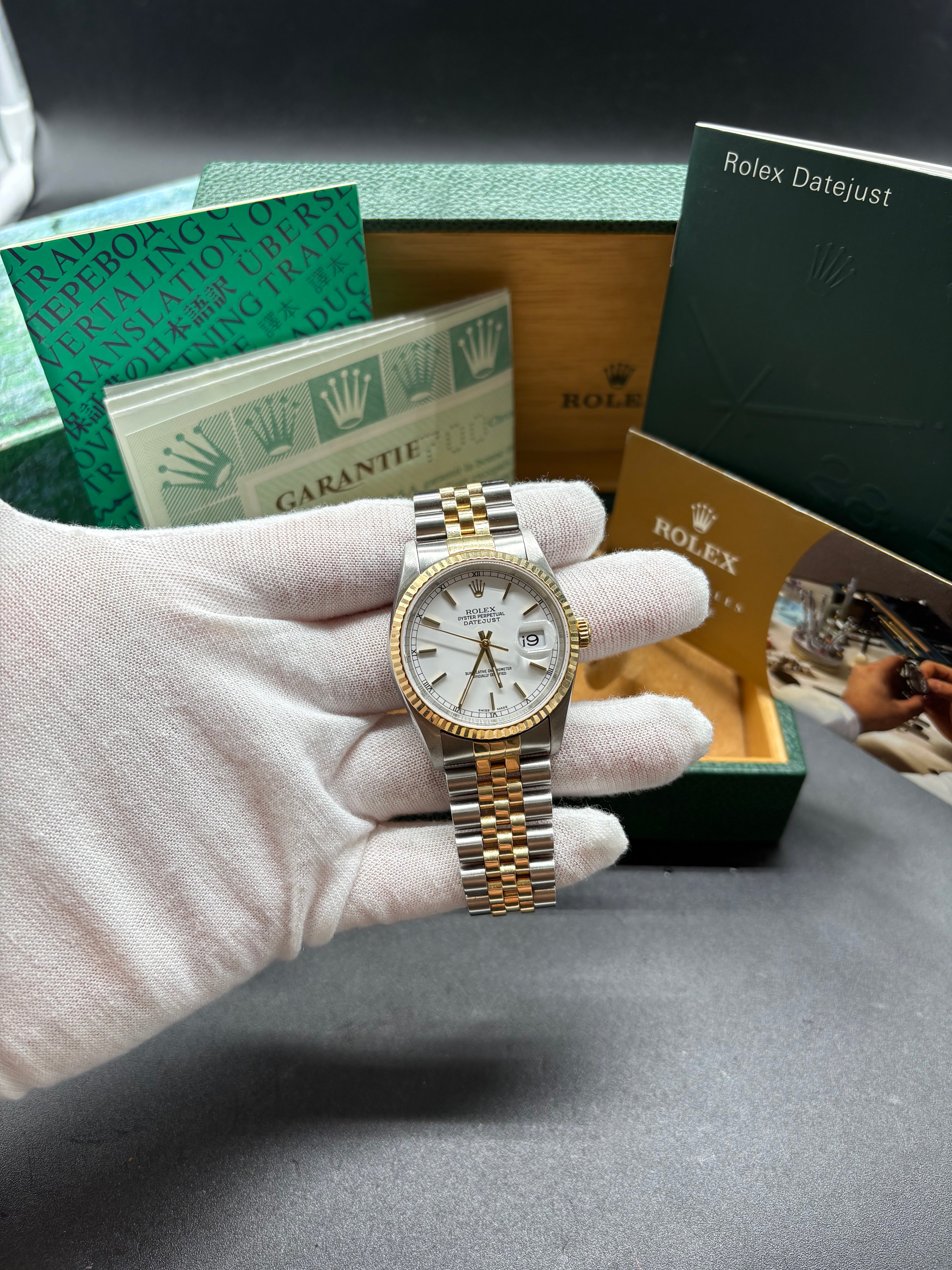 Rolex Datejust 36mm White Dial Full-Set Ref. 16233