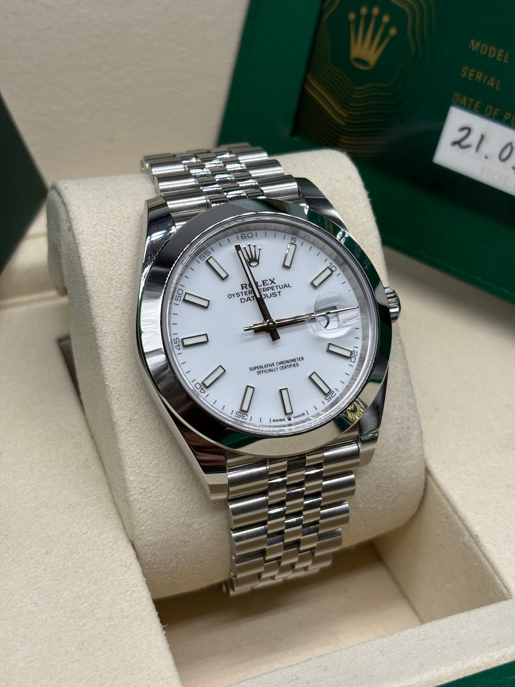 Rolex Datejust 41mm White Dial Jubilee Bracelet 2026 Full Set