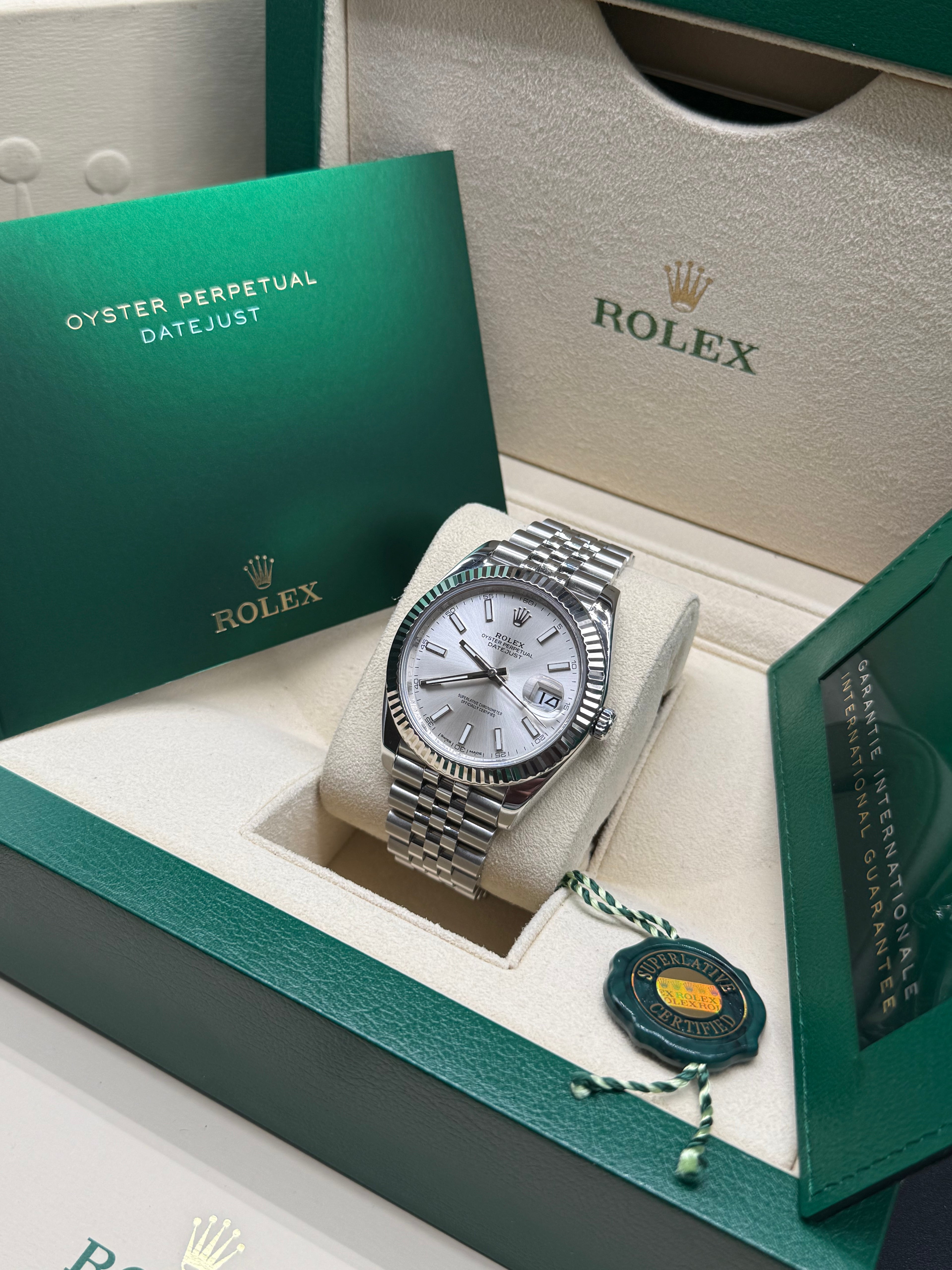 Rolex Datejust 41mm Stainless Steel Silver Dial
