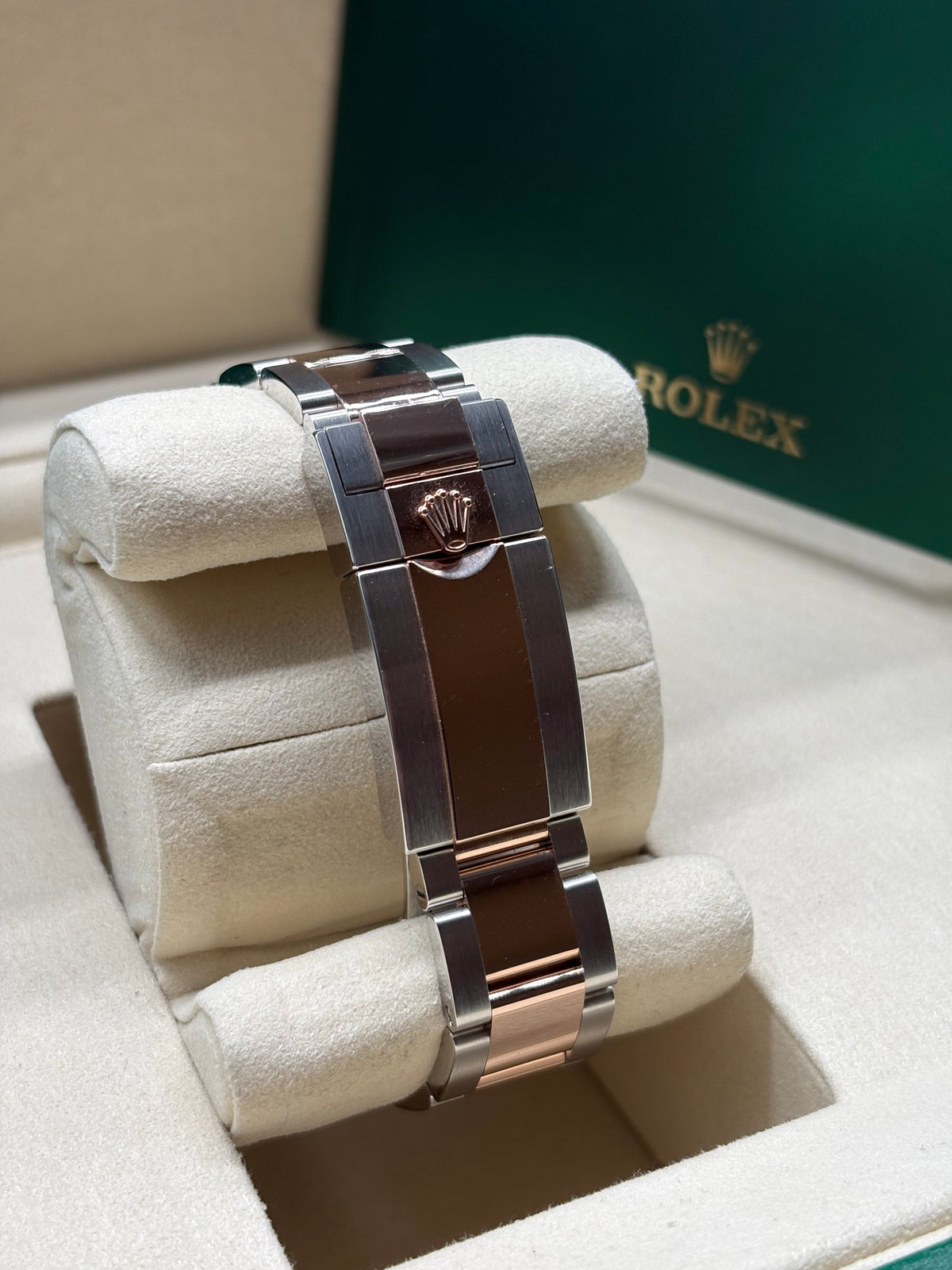 Back view of the Rolex GMT Master II Root Beer two tone Oyster bracelet with folding Oysterlock safety clasp