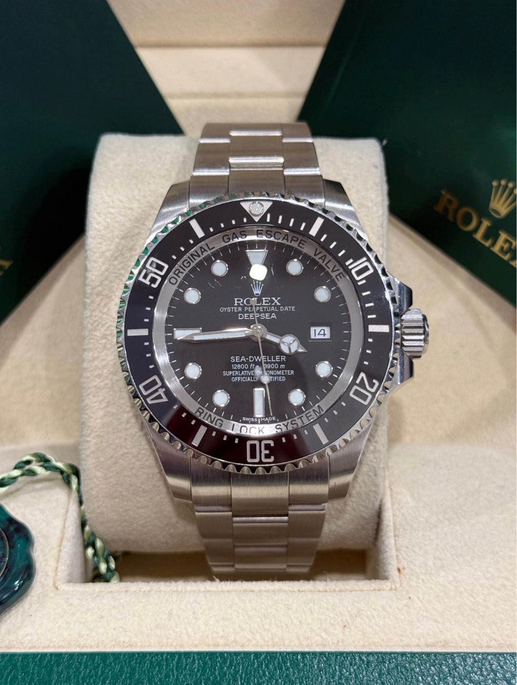 Rolex Sea-Dweller 44mm Deepsea Black Dial Ceramic Bezel Oyster Bracelet 126660 Full Set