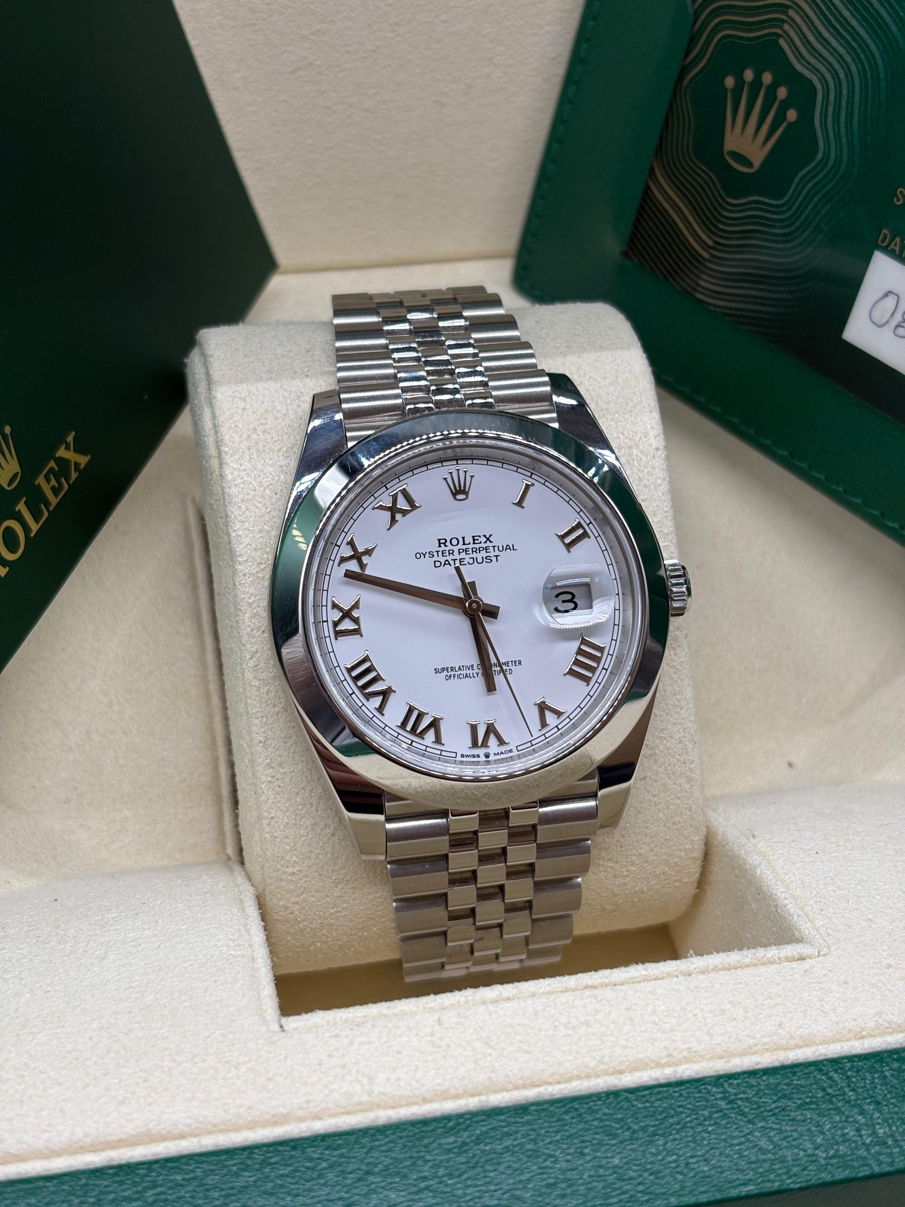 Rolex Datejust 41 White Roman Dial Oystersteel - Ref. 126300
