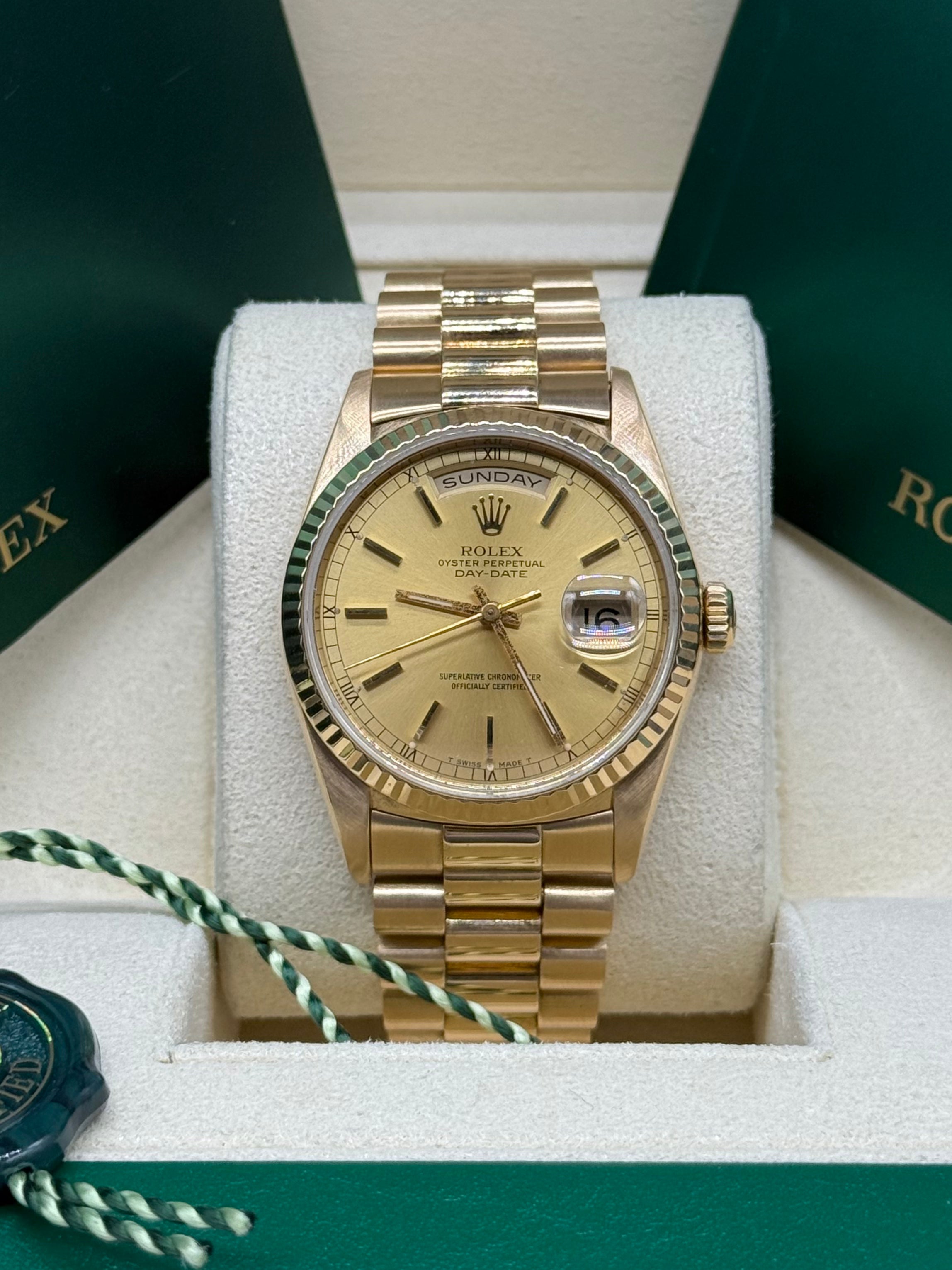 Rolex Day-Date 36mm 18K Yellow Gold Champagne Dial Stick Hour Markers Fluted Bezel President Bracelet