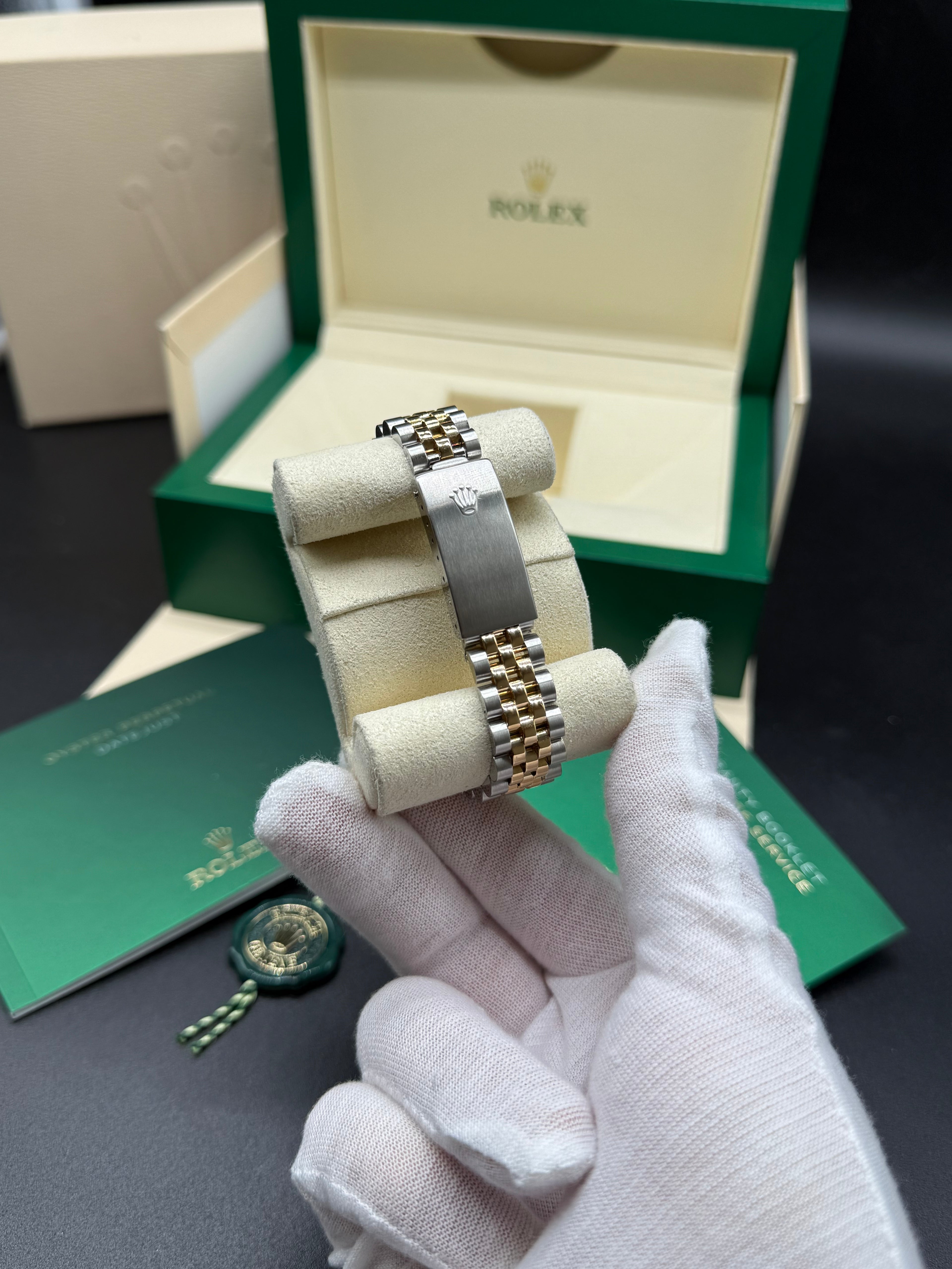 Rolex Datejust 31mm Two-Tone Steel & 18K Gold Champagne Dial Jubilee Bracelet