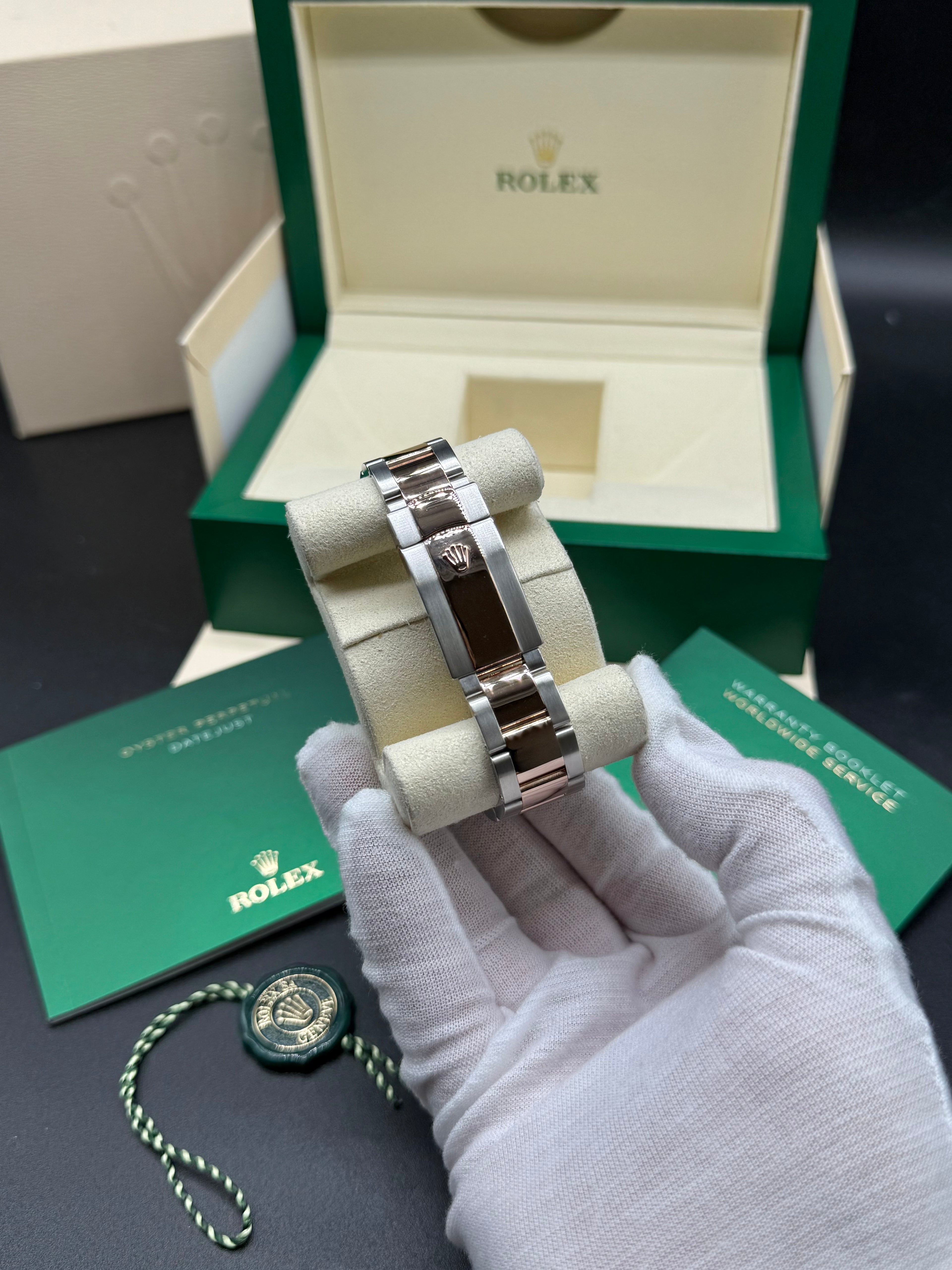 Rolex Datejust 41mm Two tone 18kt Everose Gold Sundust Diamond Dial