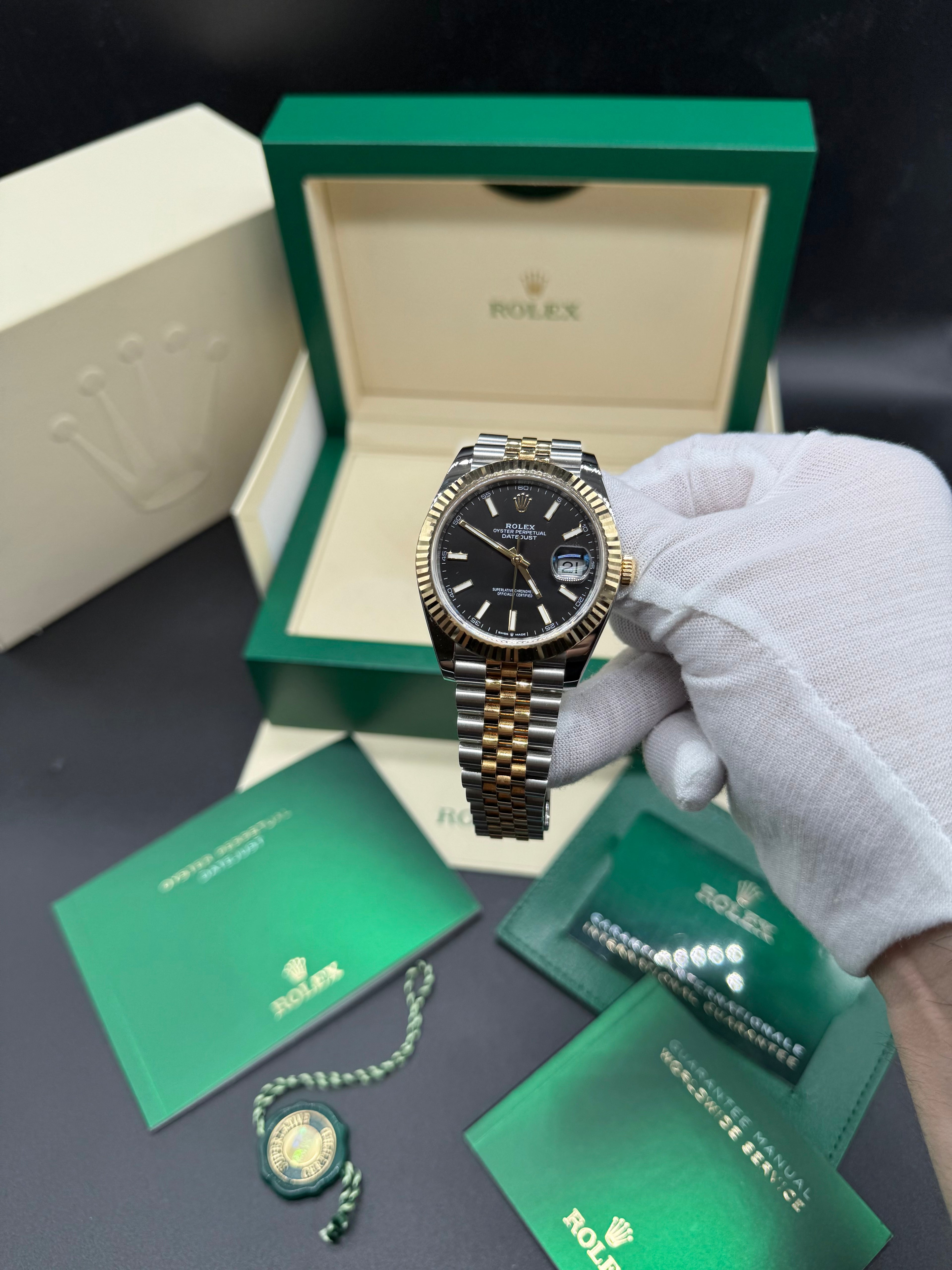 Rolex Datejust 41mm Two-Tone Stainless Steel & 18K Gold Black Dial Fluted Bezel Jubilee Bracelet