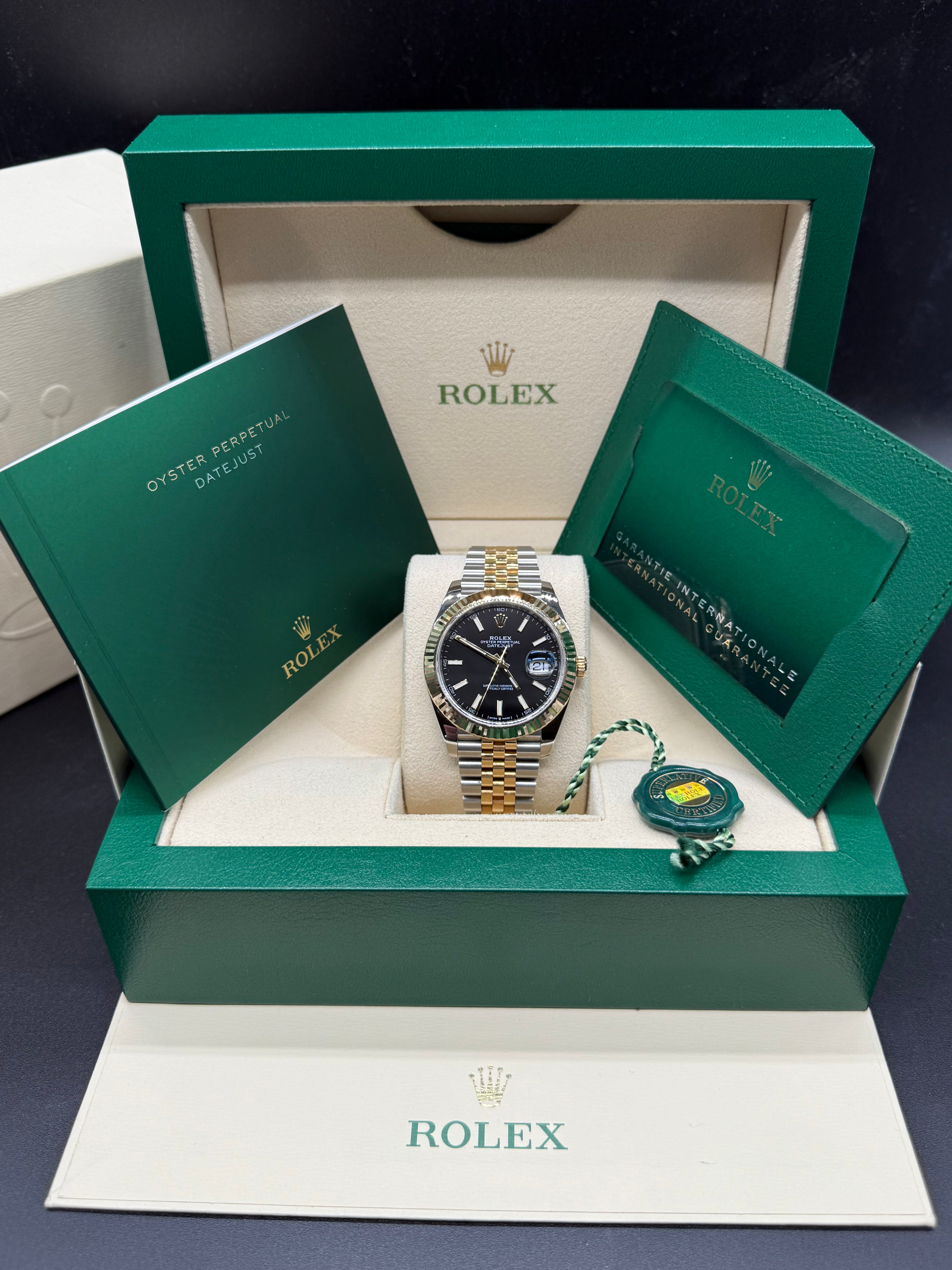 Rolex Datejust 41mm Two-Tone Stainless Steel & 18K Gold Black Dial Fluted Bezel Jubilee Bracelet