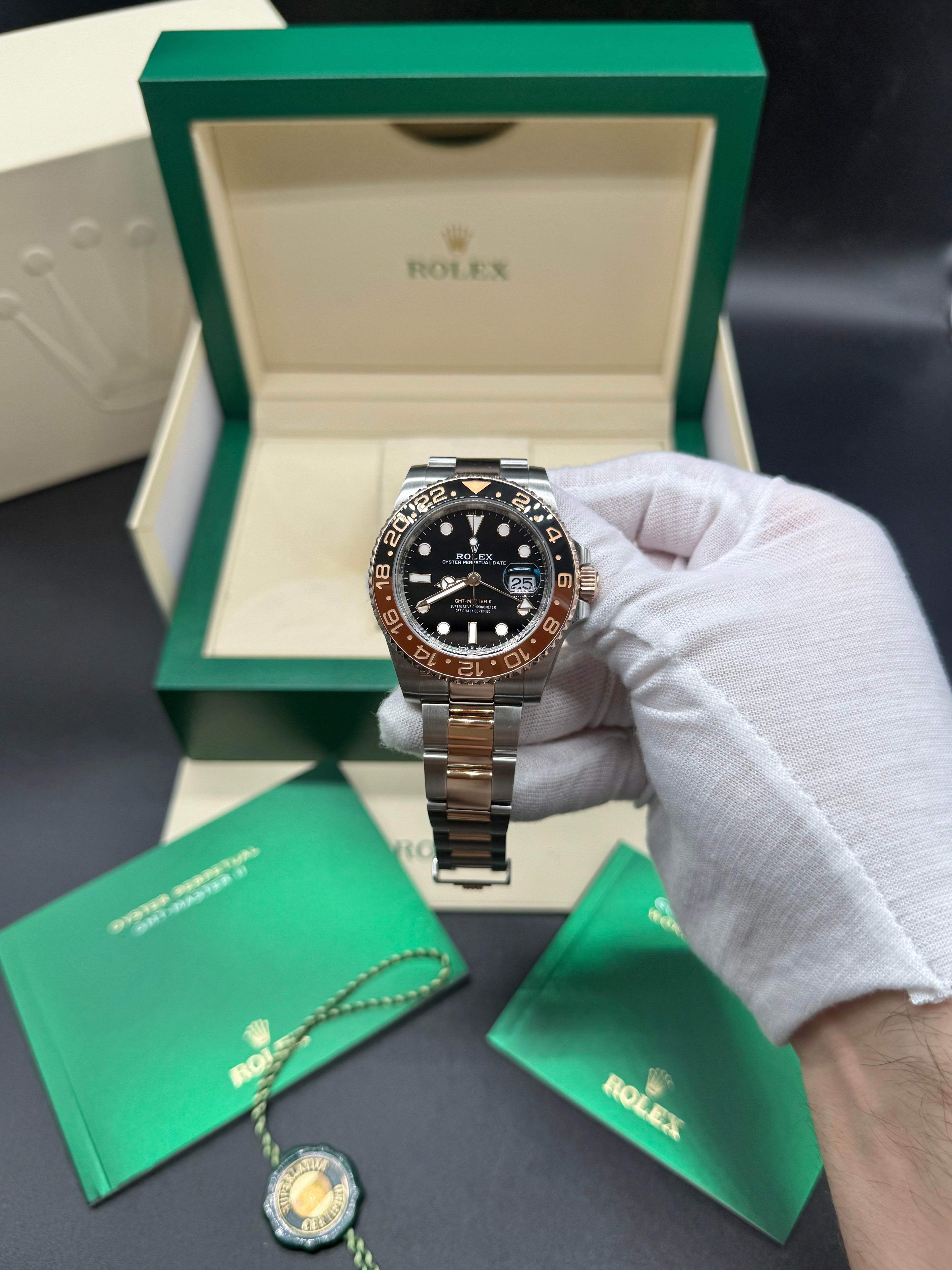 Rolex GMT-Master II "Rootbeer" 40mm Two-Tone Stainless Steel & 18K Everose Gold Black Dial Black & Brown Ceramic Bezel Oyster Bracelet