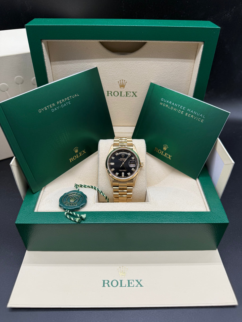 Rolex Day-Date 36mm 18K Yellow Gold Factory Black Baguette Diamond Dial Fluted Bezel President Bracelet