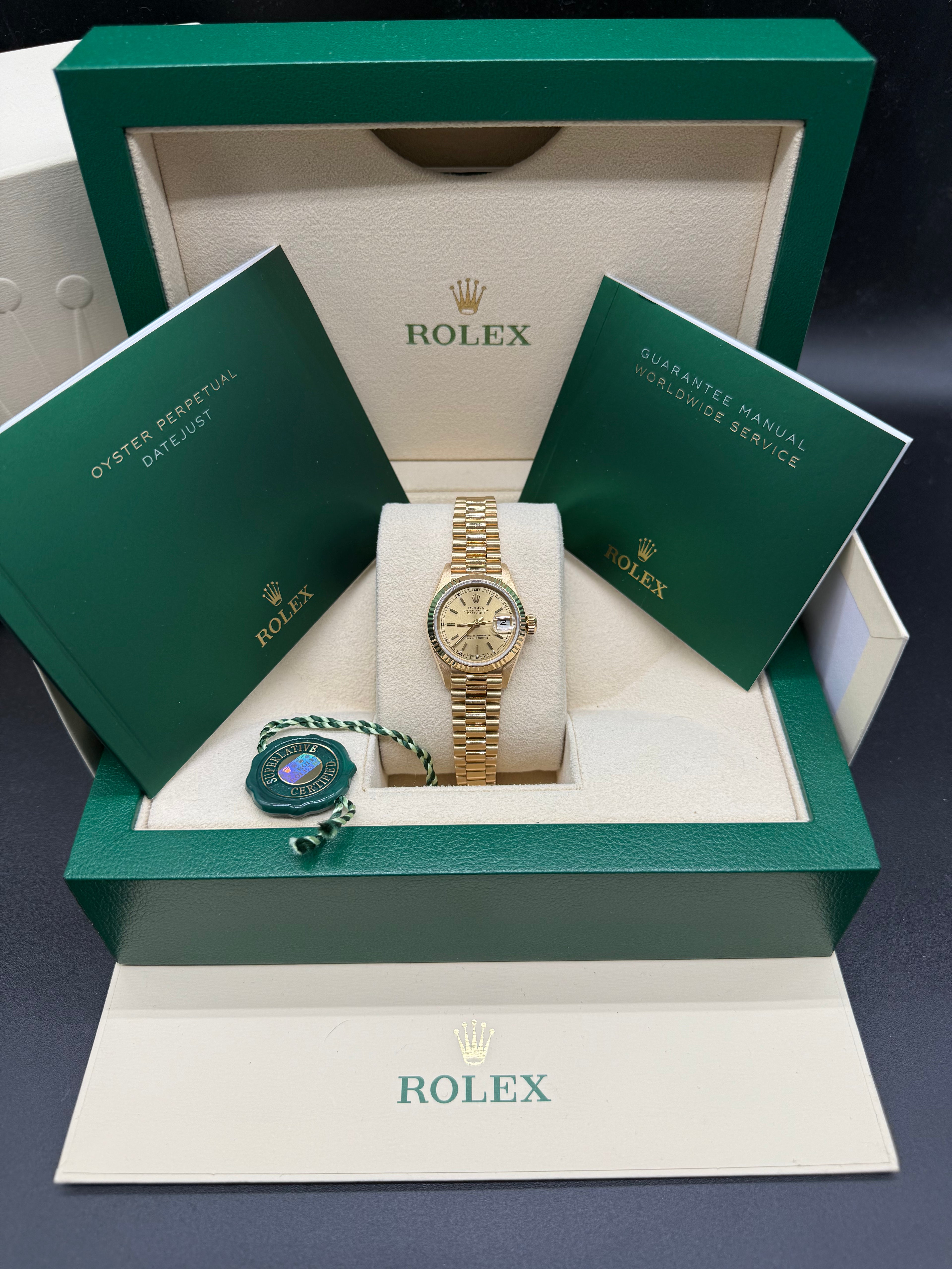Rolex Lady-Datejust 26mm 18K Yellow Gold Champagne Stick Dial President
