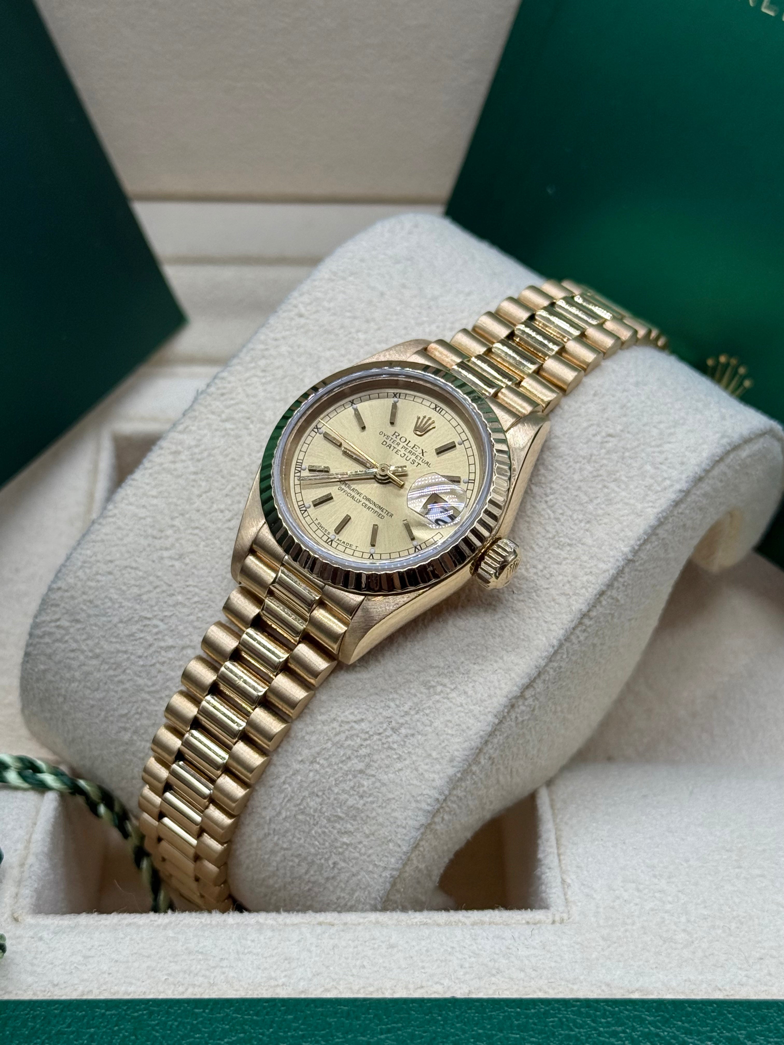 Rolex Lady-Datejust 26mm 18K Yellow Gold Champagne Stick Dial President