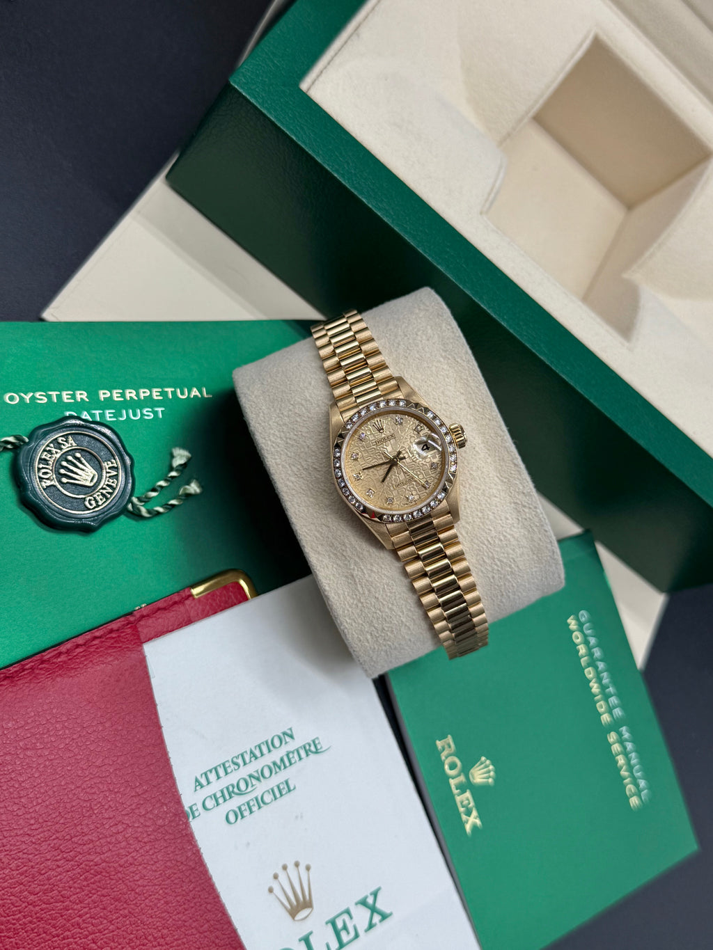 Rolex Lady-Datejust 26mm 18K Yellow Gold Champagne Jubilee Diamond Dial Diamond Bezel President Bracelet
