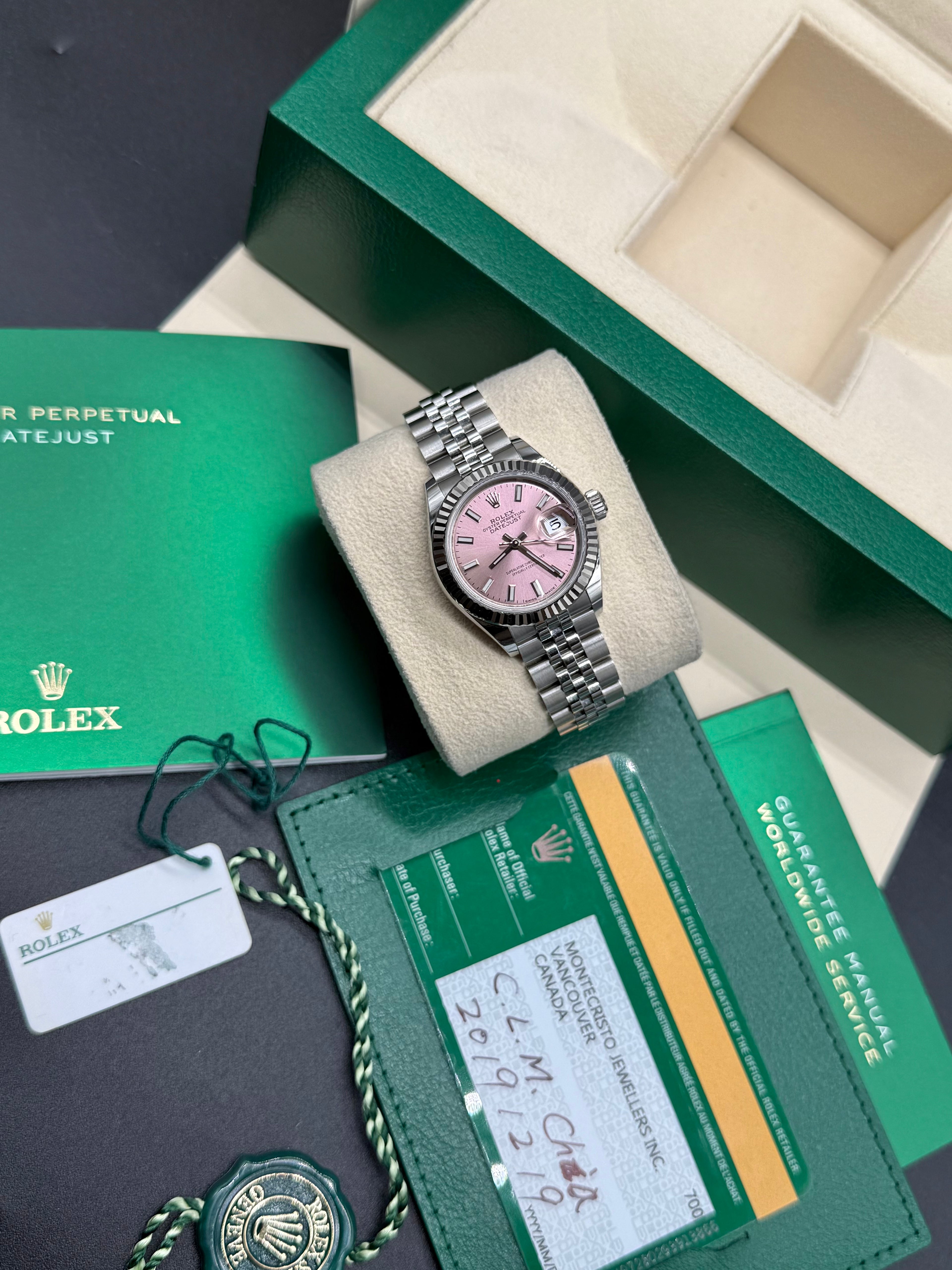 Rolex Lady-Datejust 28mm Stainless Steel Pink Dial
