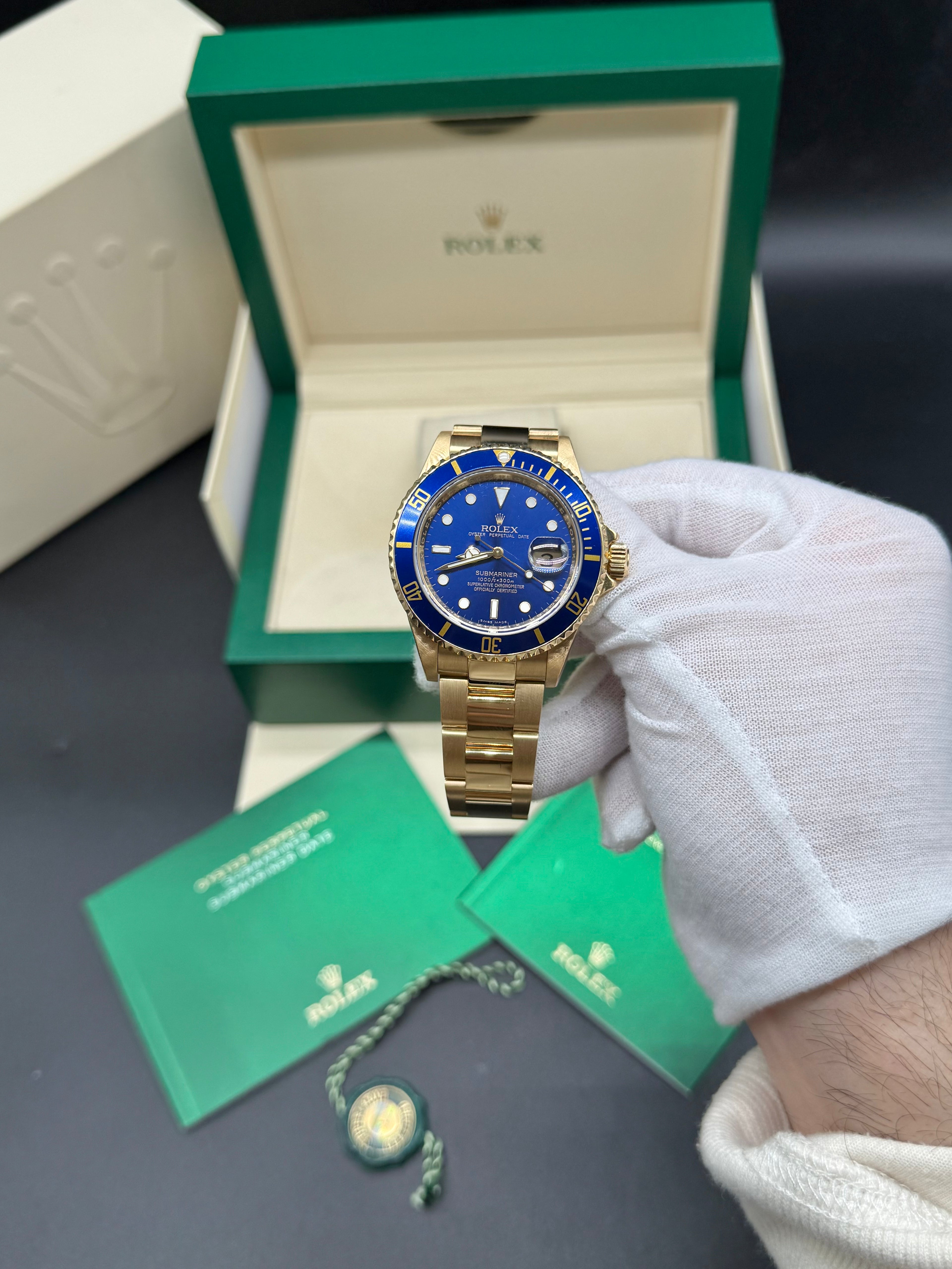 Rolex Submariner Date 40mm 18K Yellow Gold Blue Bezel Blue Dial