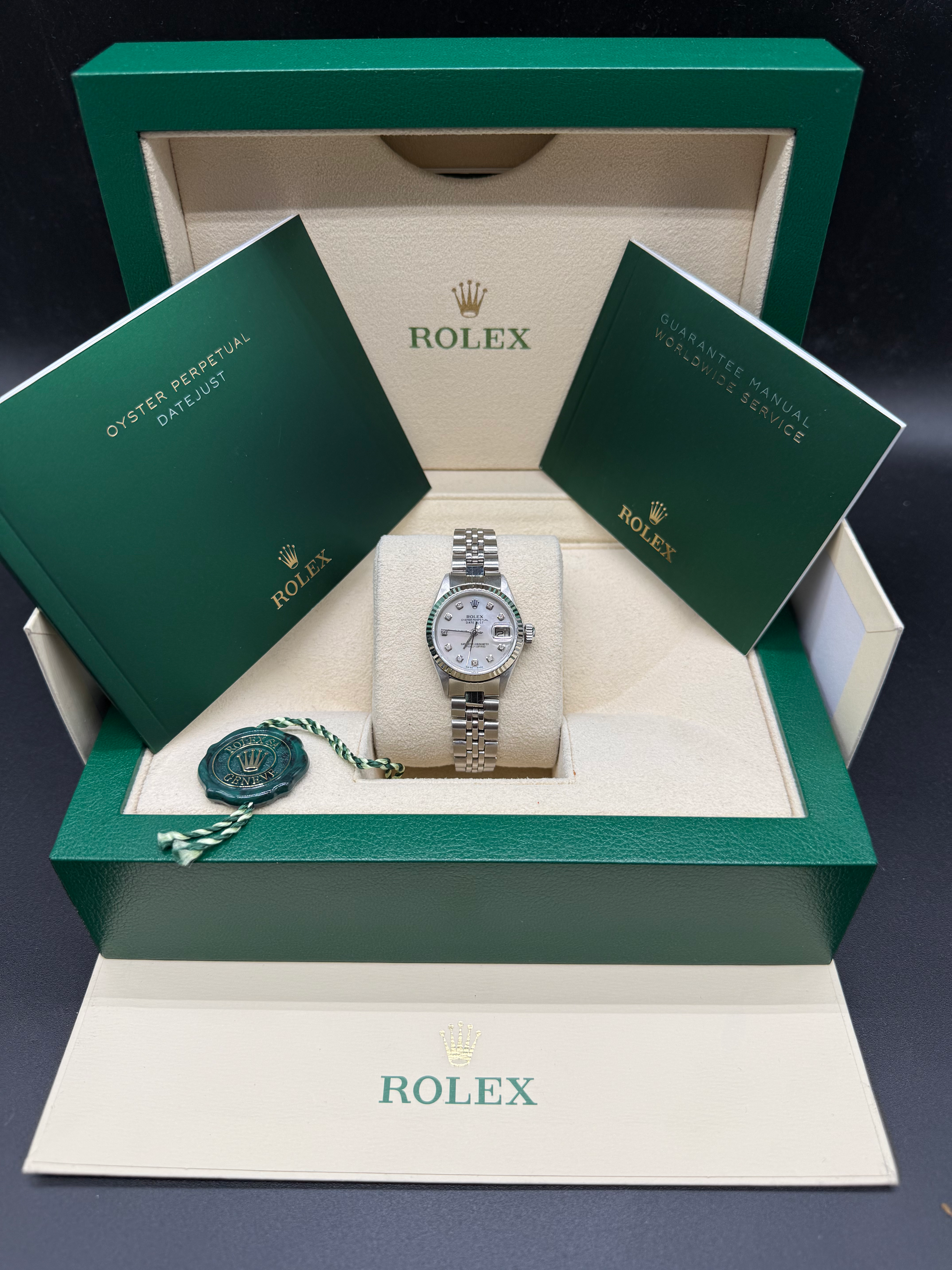 Rolex Lady-Datejust 26mm Stainless Steel Mother of Pearl Diamond Dial