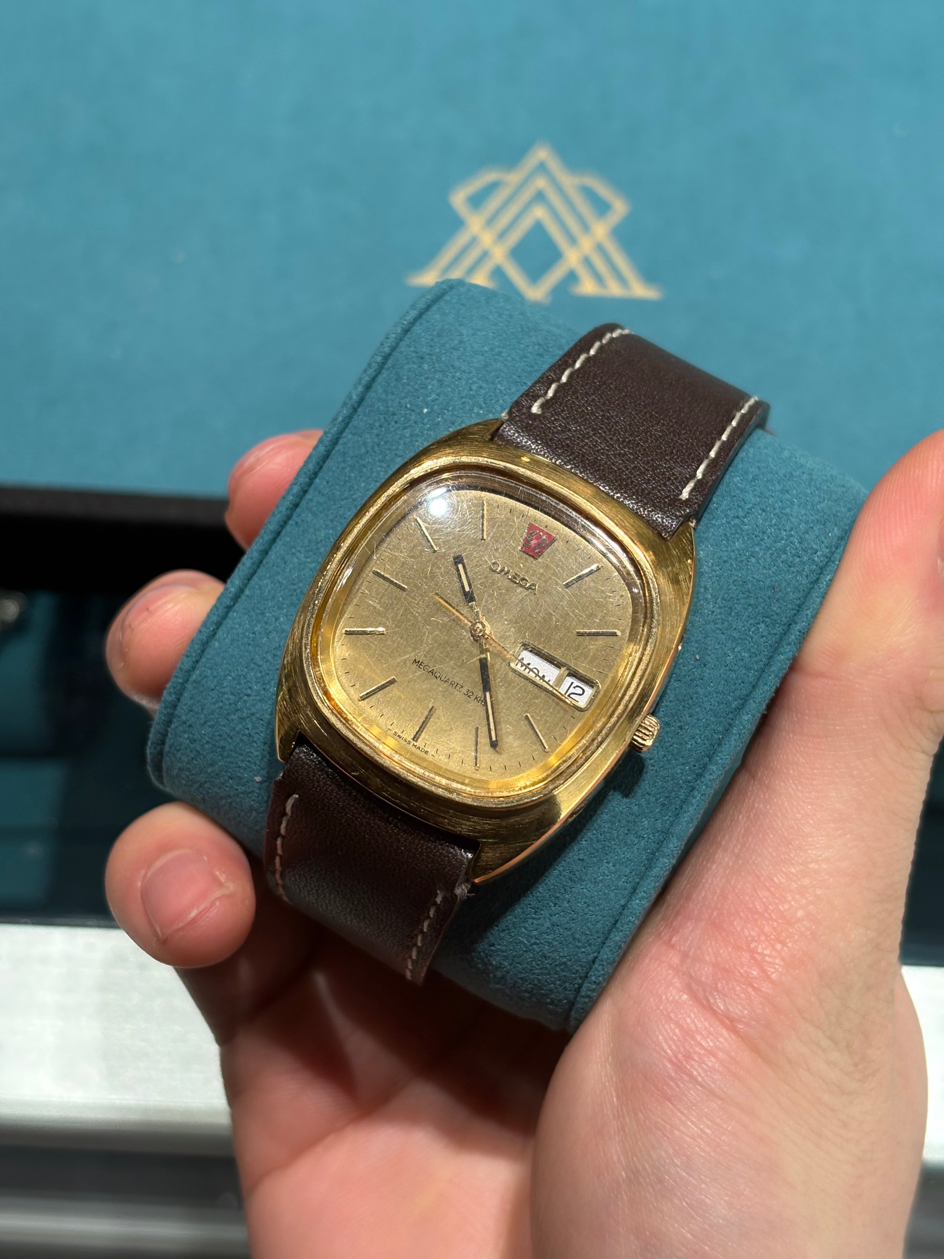 Omega Megaquartz 32 kHz Gold-Tone Champagne Dial Day-Date Brown Leather Strap