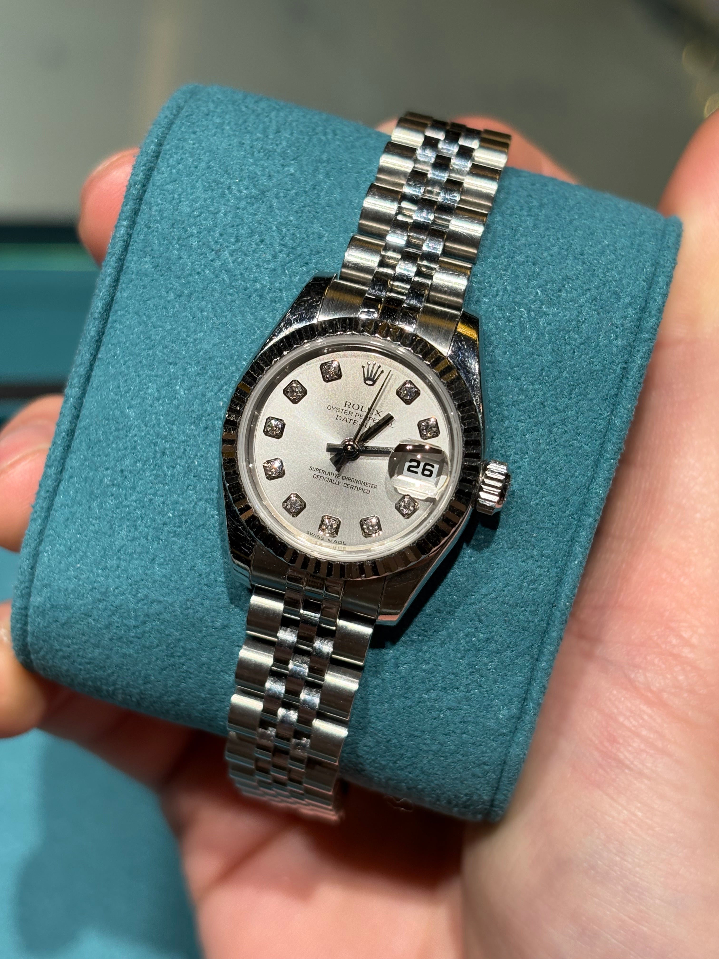 Rolex Lady-Datejust 26mm Stainless Steel Silver Diamond Dial