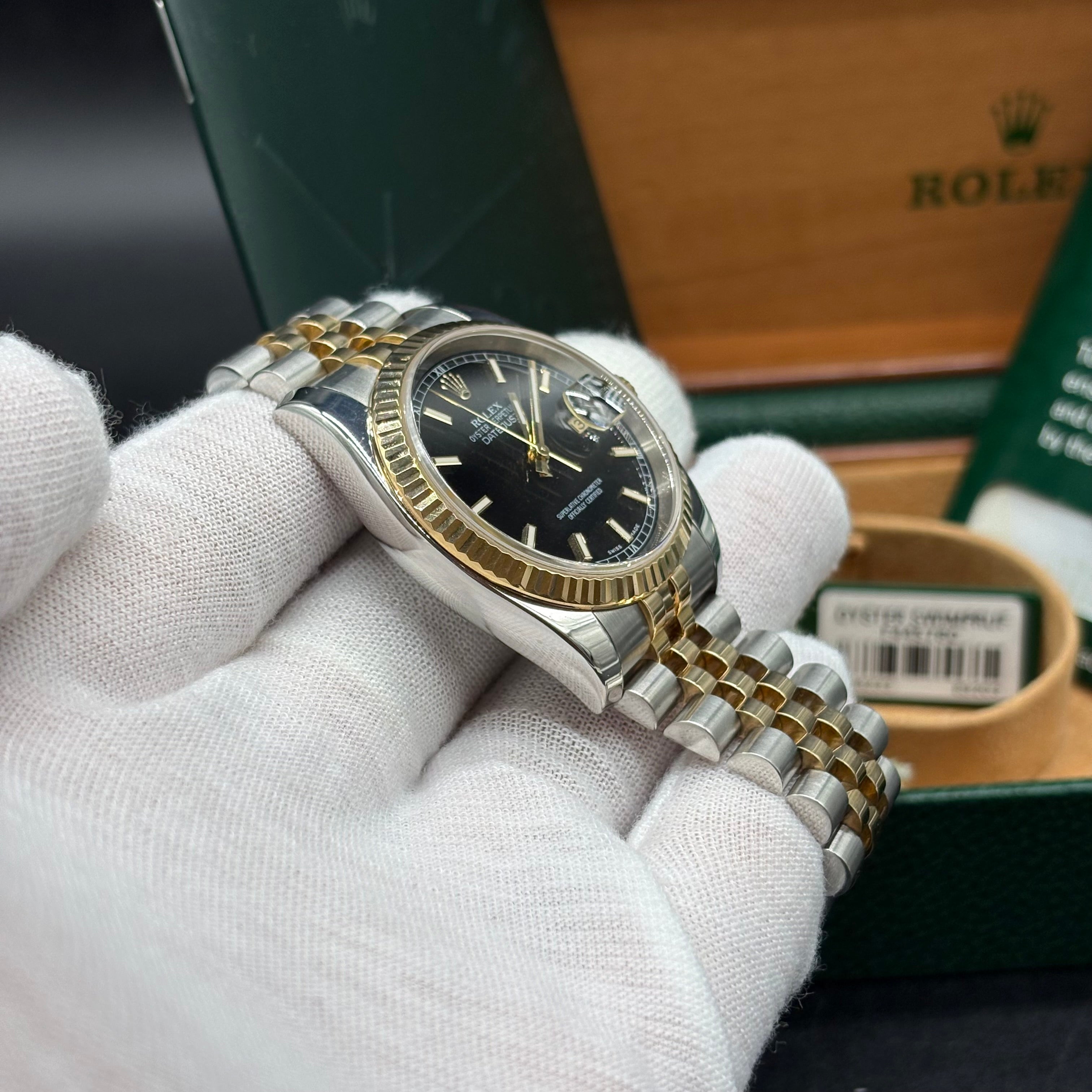 Rolex Datejust 36mm Two Tone Black Dial 116233 Complete Set