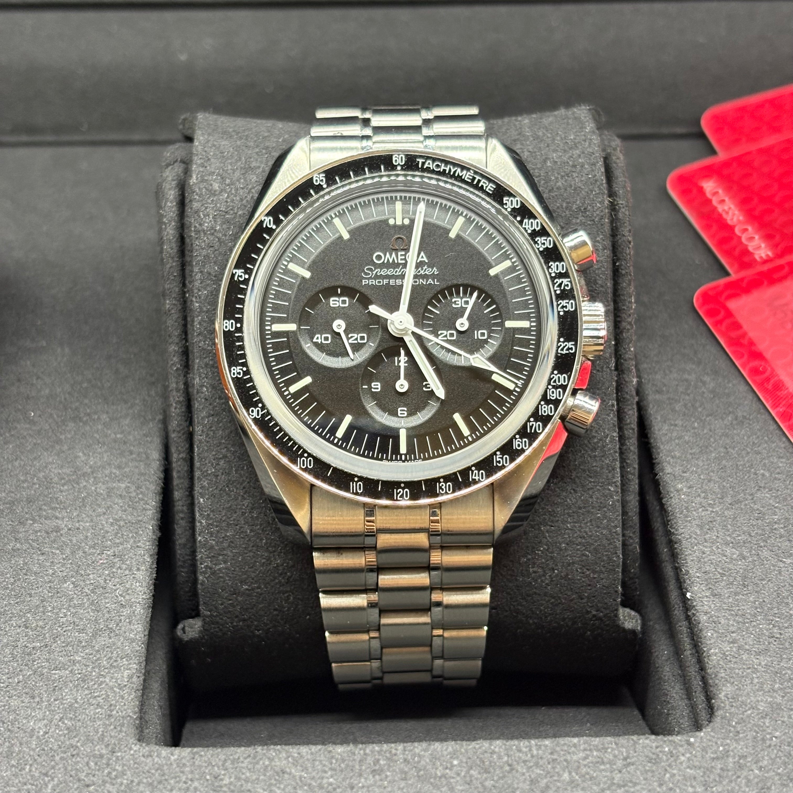 Omega Speedmaster Professional Moonwatch Co-Axial Master Chronometer Chronograph 42mm 310.30.42.50.01.002 Full Set