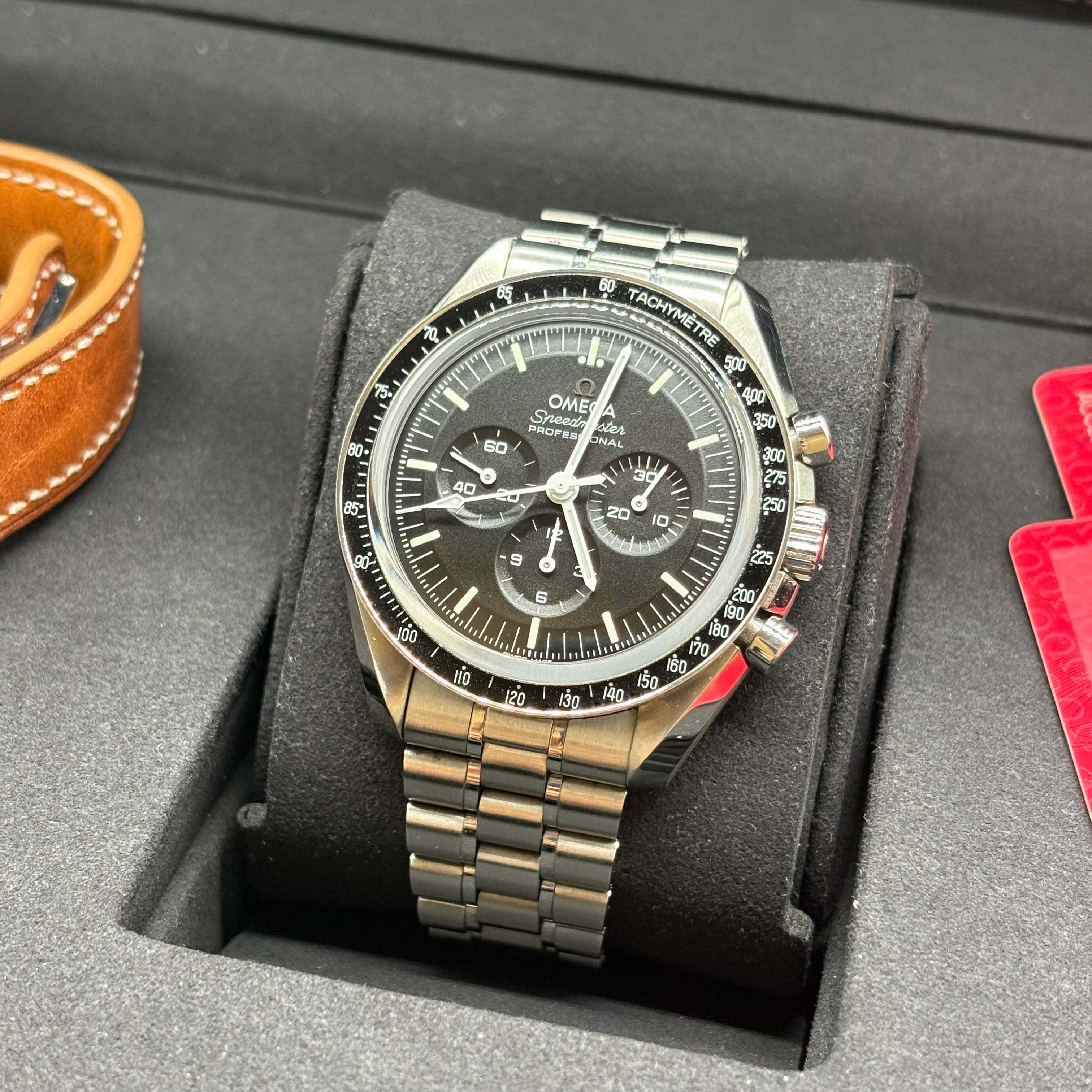 Omega Speedmaster Professional Moonwatch Co-Axial Master Chronometer Chronograph 42mm 310.30.42.50.01.002 Full Set