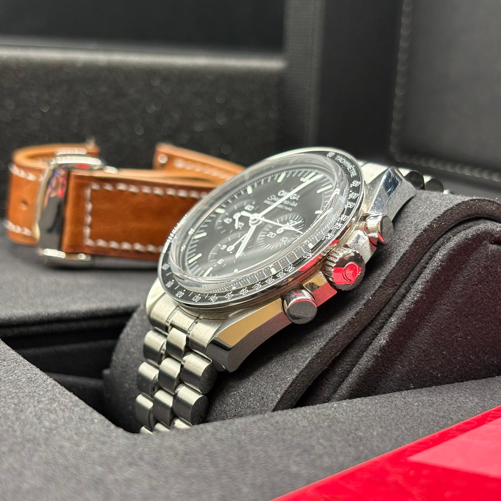 Omega Speedmaster Professional Moonwatch Co-Axial Master Chronometer Chronograph 42mm 310.30.42.50.01.002 Full Set