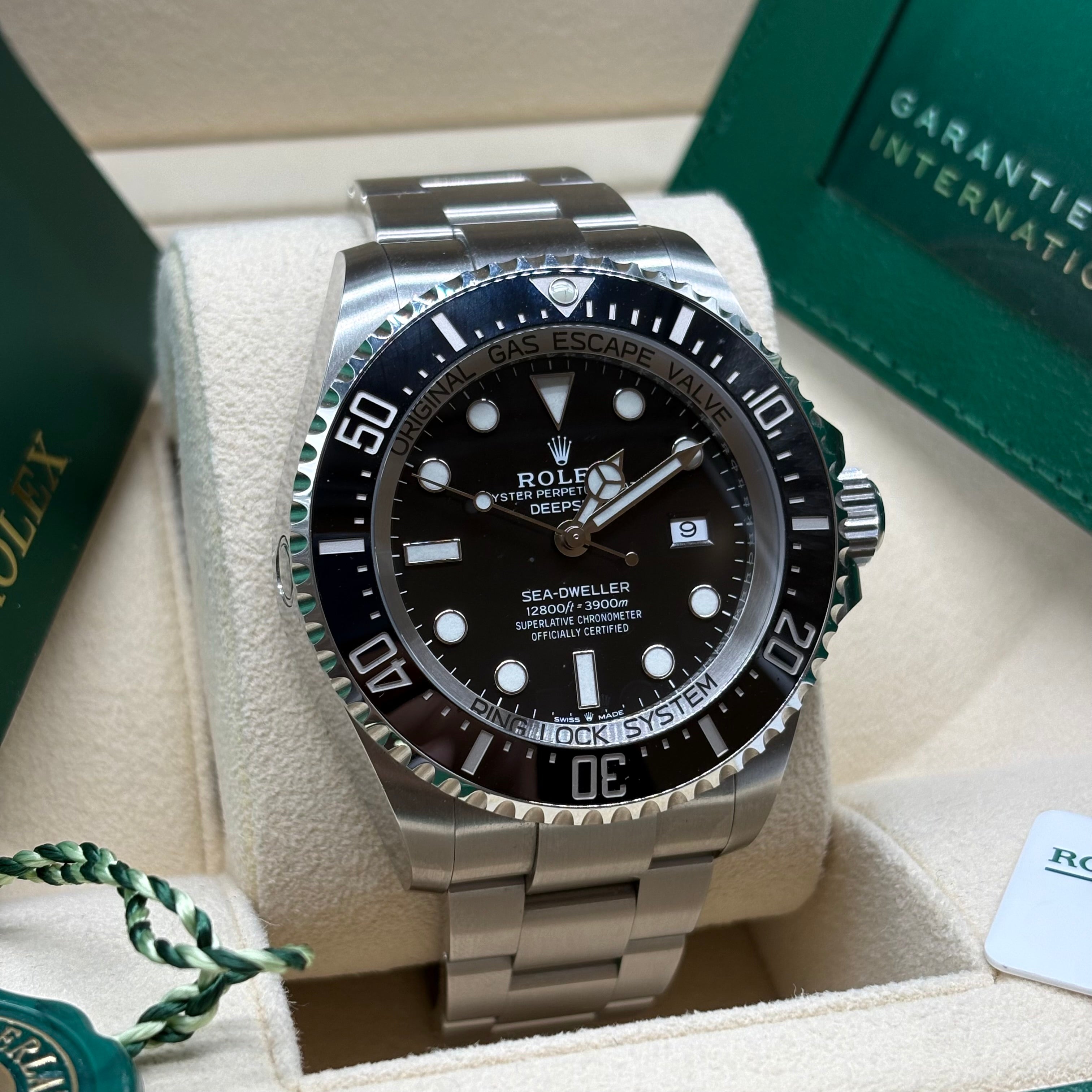Rolex Sea-Dweller Deepsea Black Dial Ceramic Bezel Oyster Bracelet 126660 Full Set