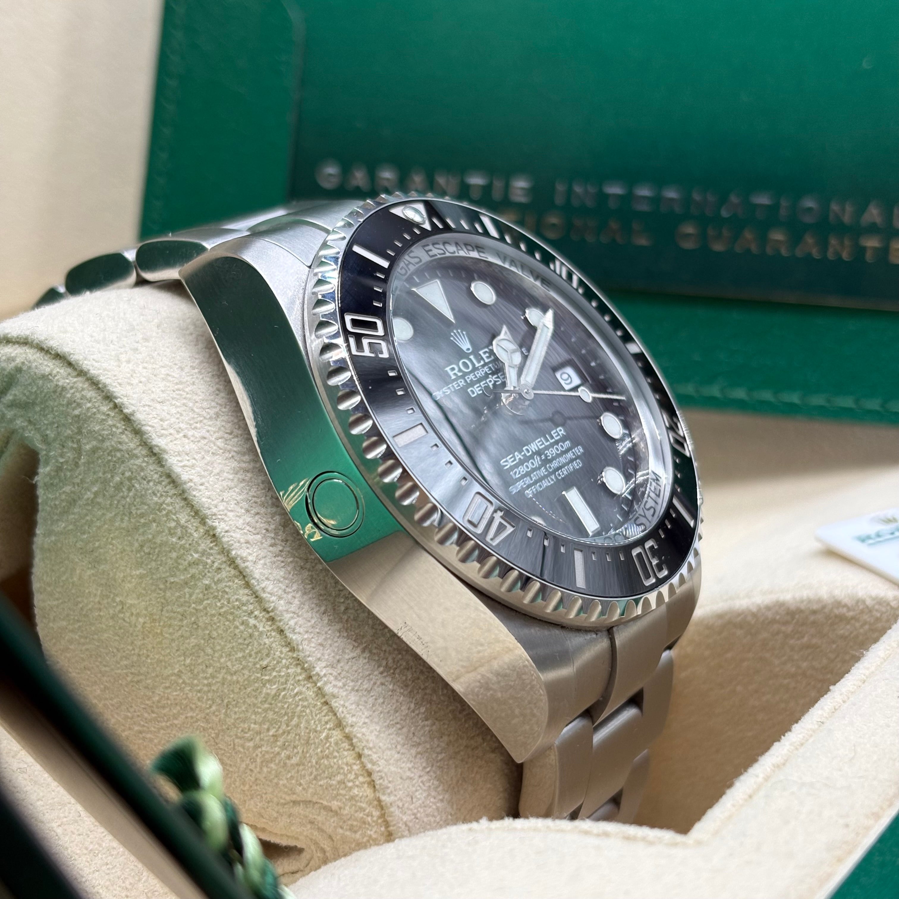 Rolex Sea-Dweller Deepsea Black Dial Ceramic Bezel Oyster Bracelet 126660 Full Set