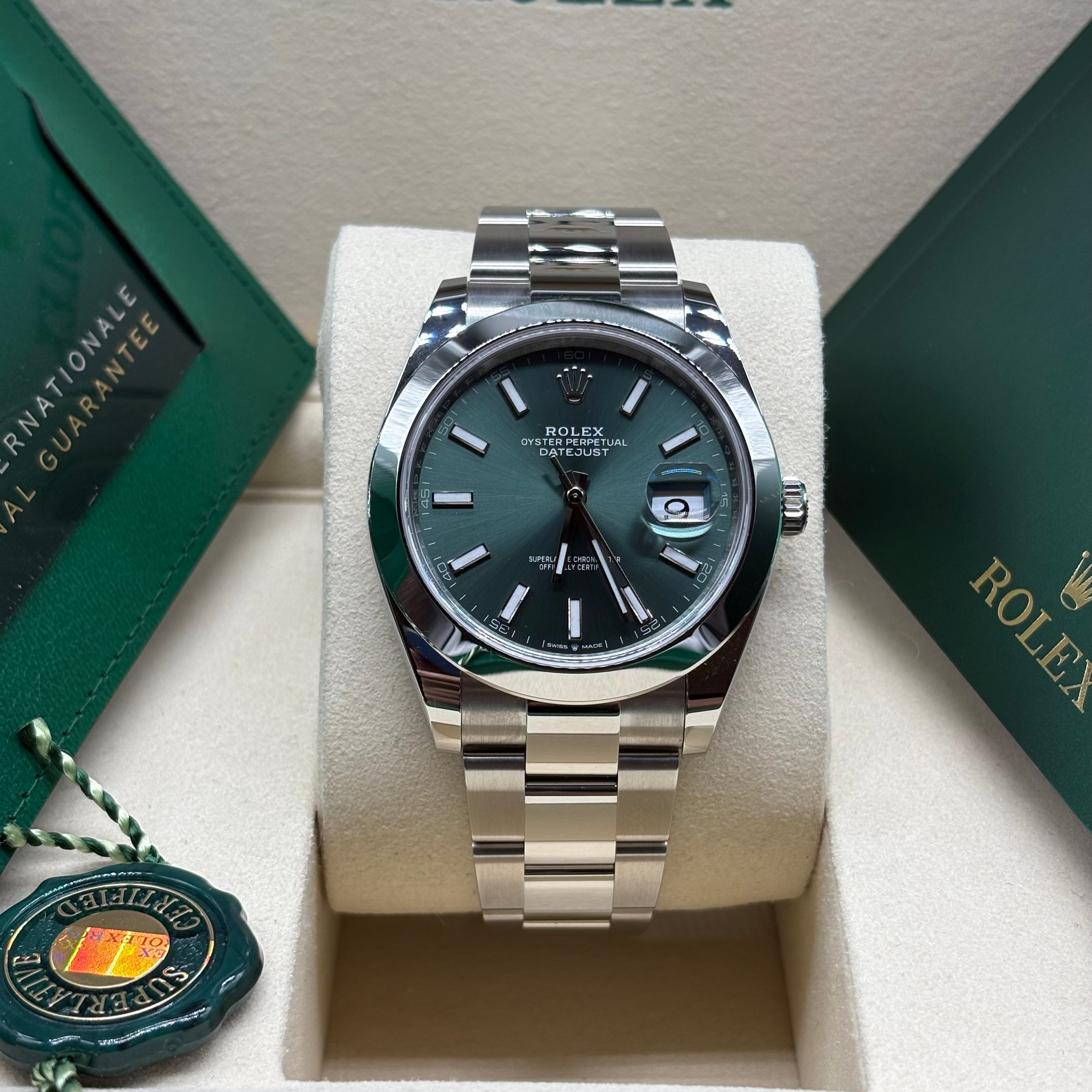 Rolex Datejust 41mm Mint Green Dial 2026 Complete Set 126300
