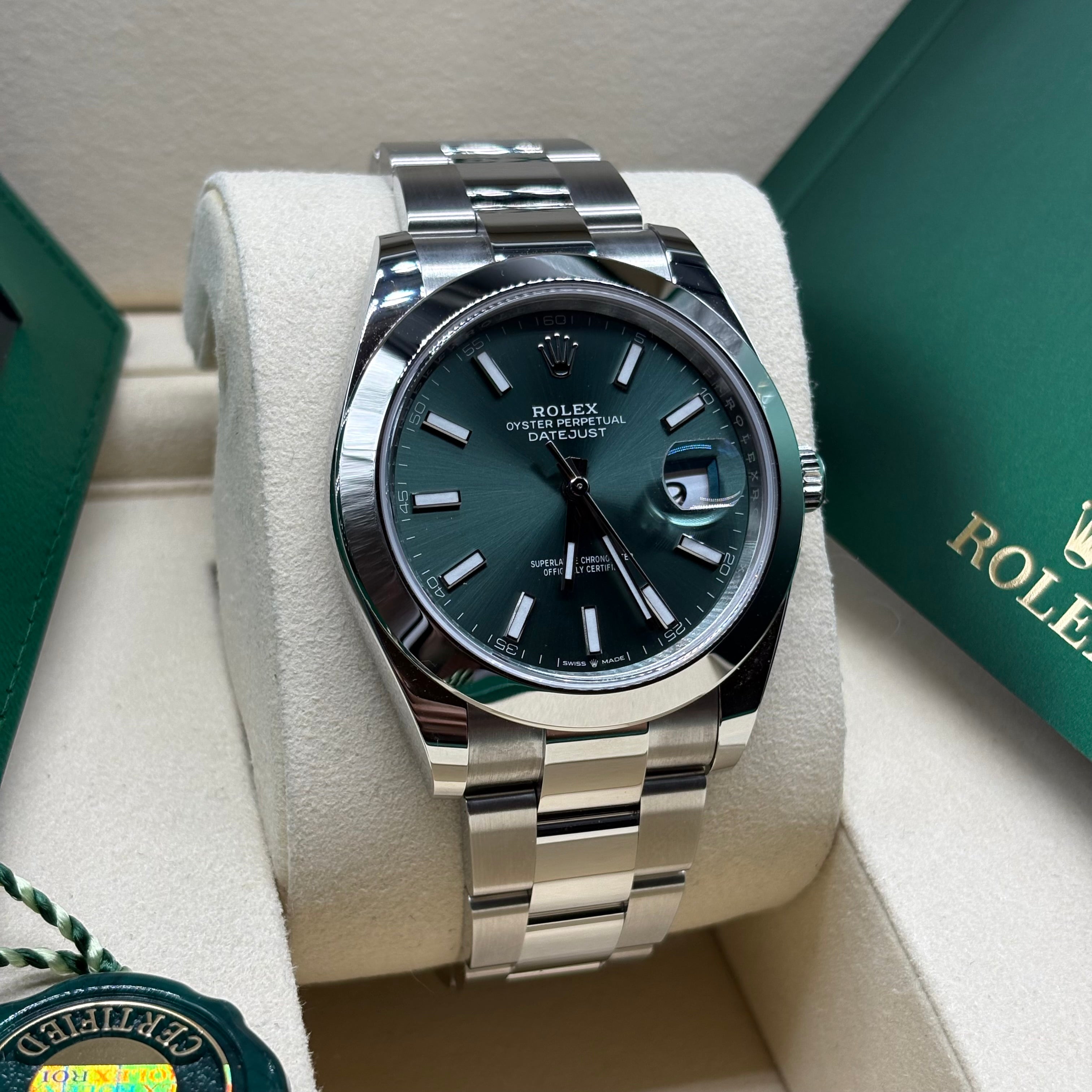 Rolex Datejust 41mm Mint Green Dial 2026 Complete Set 126300