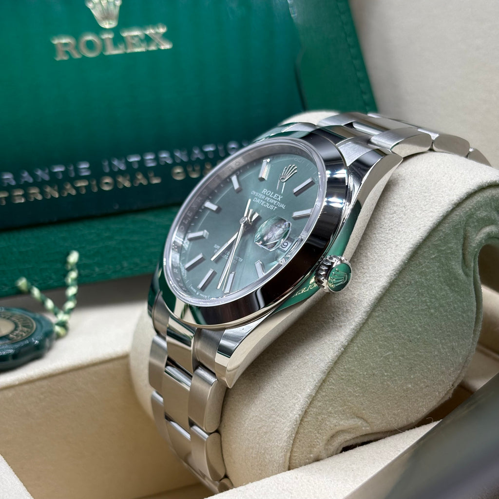 Rolex Datejust 41mm Mint Green Dial 2026 Complete Set 126300