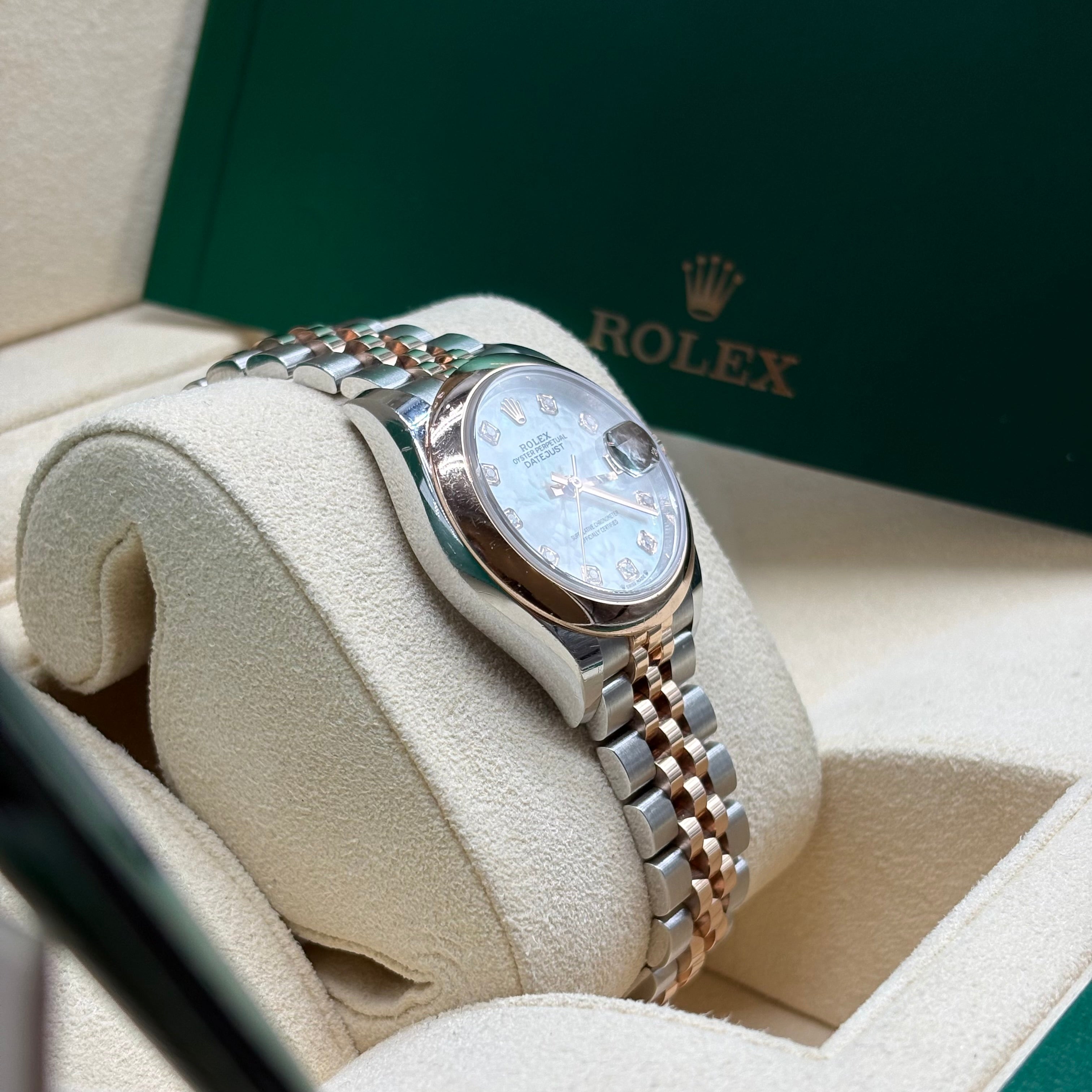 Rolex Lady-Datejust 28mm 18k Rose Gold Diamond MOP Dial 279171 Complete Set