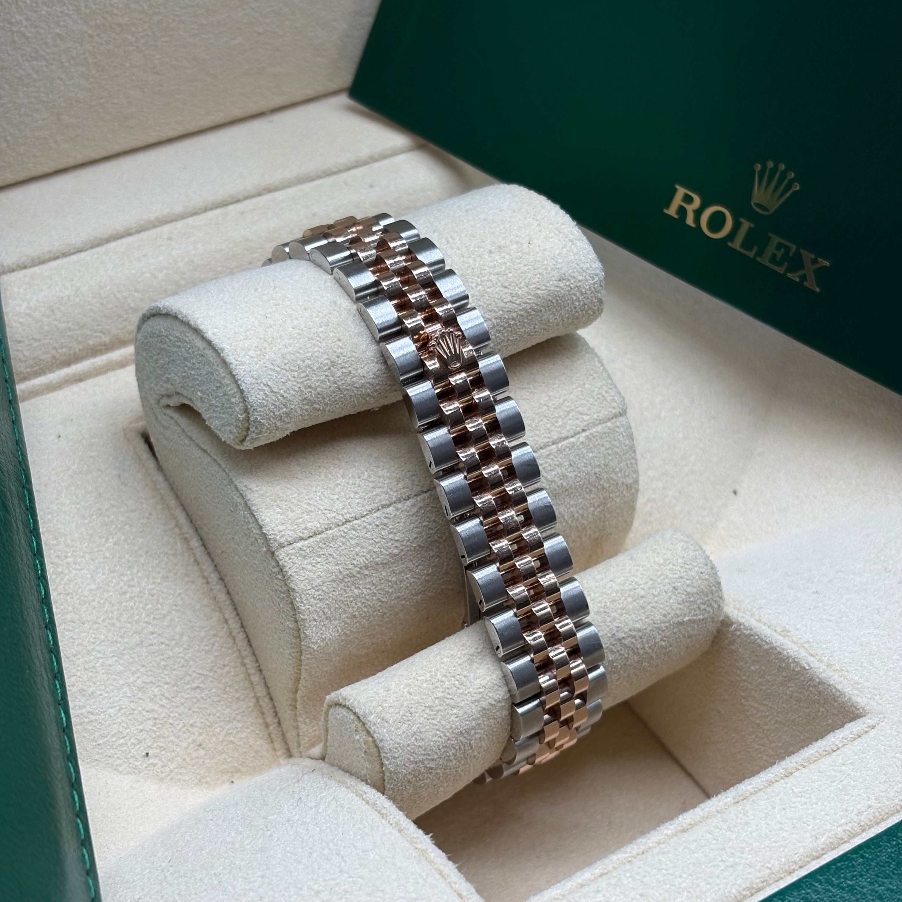 Rolex Lady-Datejust 28mm 18k Rose Gold Diamond MOP Dial 279171 Complete Set