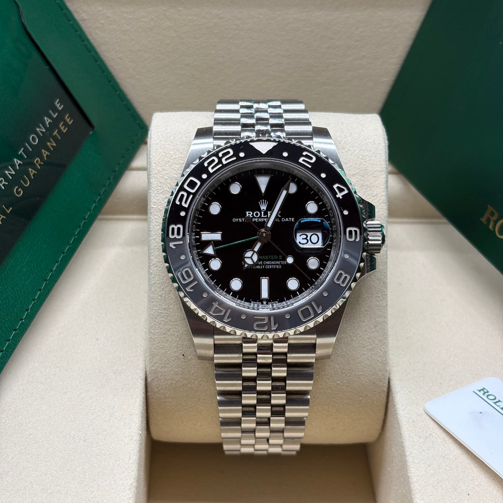 Rolex GMT-Master II 40mm Grey/Black Ceramic "Bruce Wayne" Jubilee 126710GRNR Complete Set
