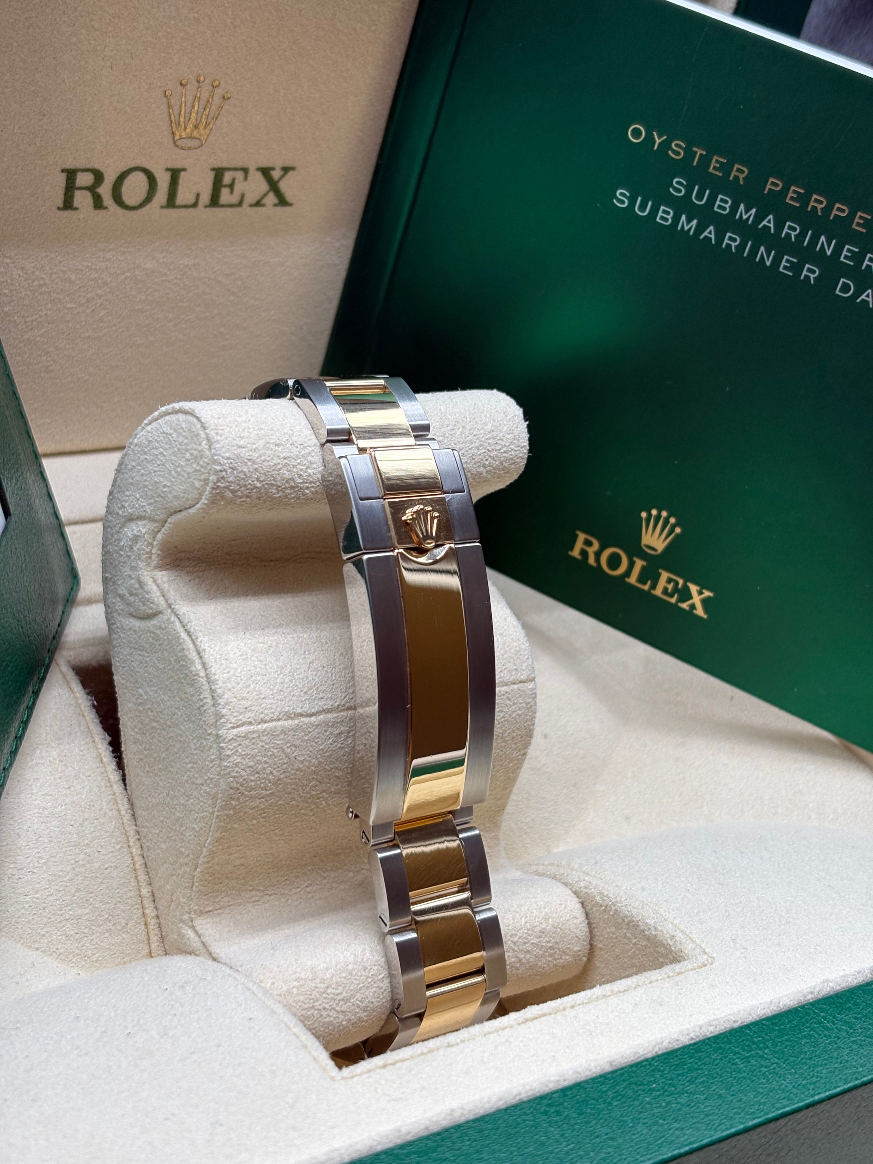 Rolex Submariner Date 40mm Two-Tone Stainless Steel & 18K Yellow Gold Black Dial