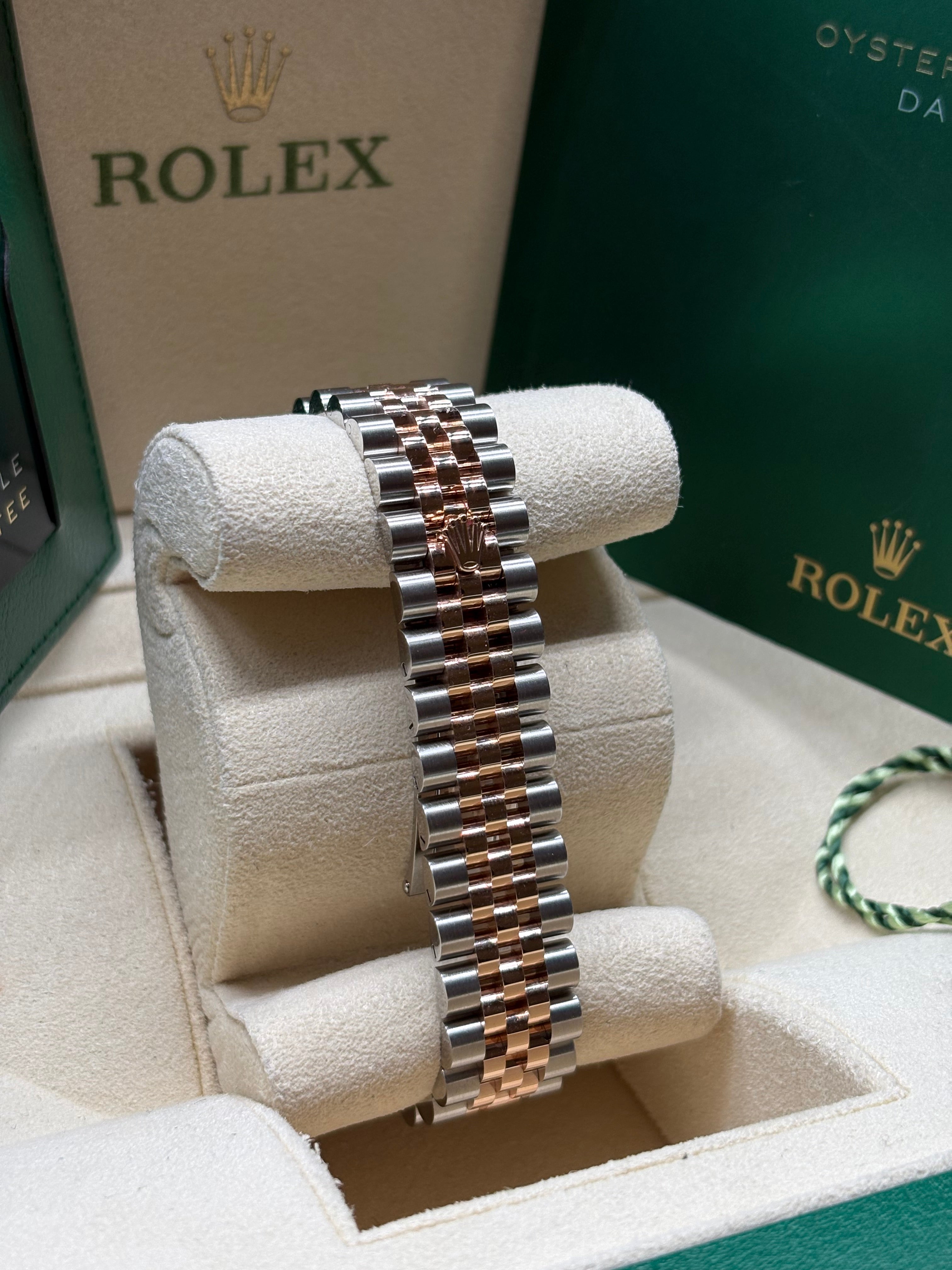 Rolex Datejust 31 Sundust Diamond Dial Two Tone Rose Gold