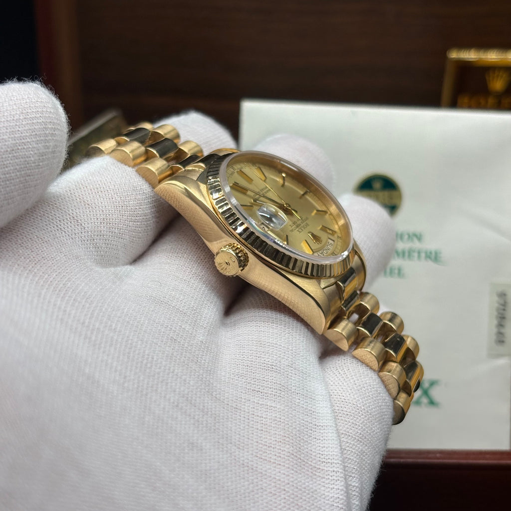 Rolex Day-Date 36mm 18K Yellow Gold Champagne Dial Complete Set