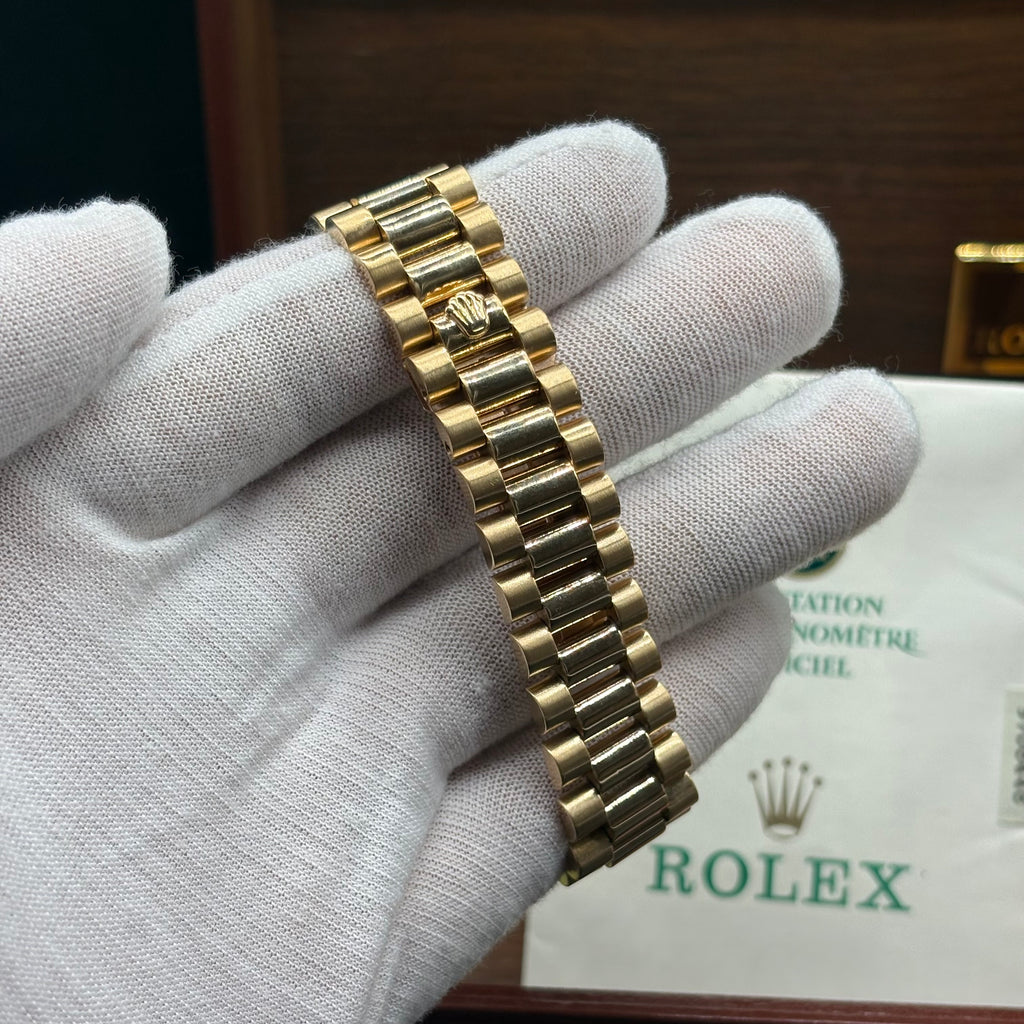 Rolex Day-Date 36mm 18K Yellow Gold Champagne Dial Complete Set