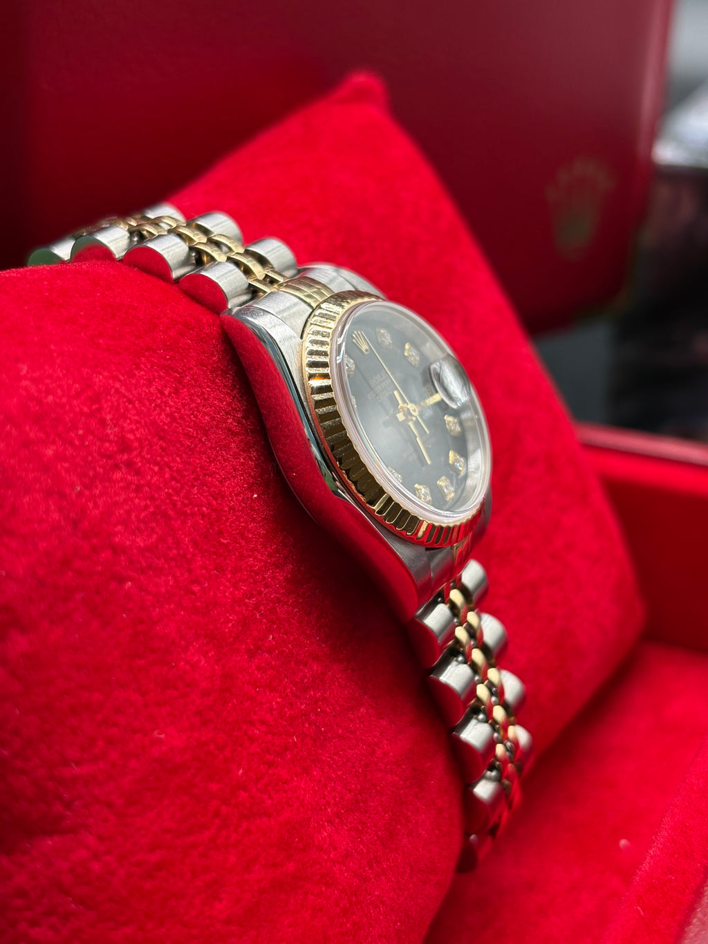Rolex Lady-Datejust 26mm Black Diamond Dial