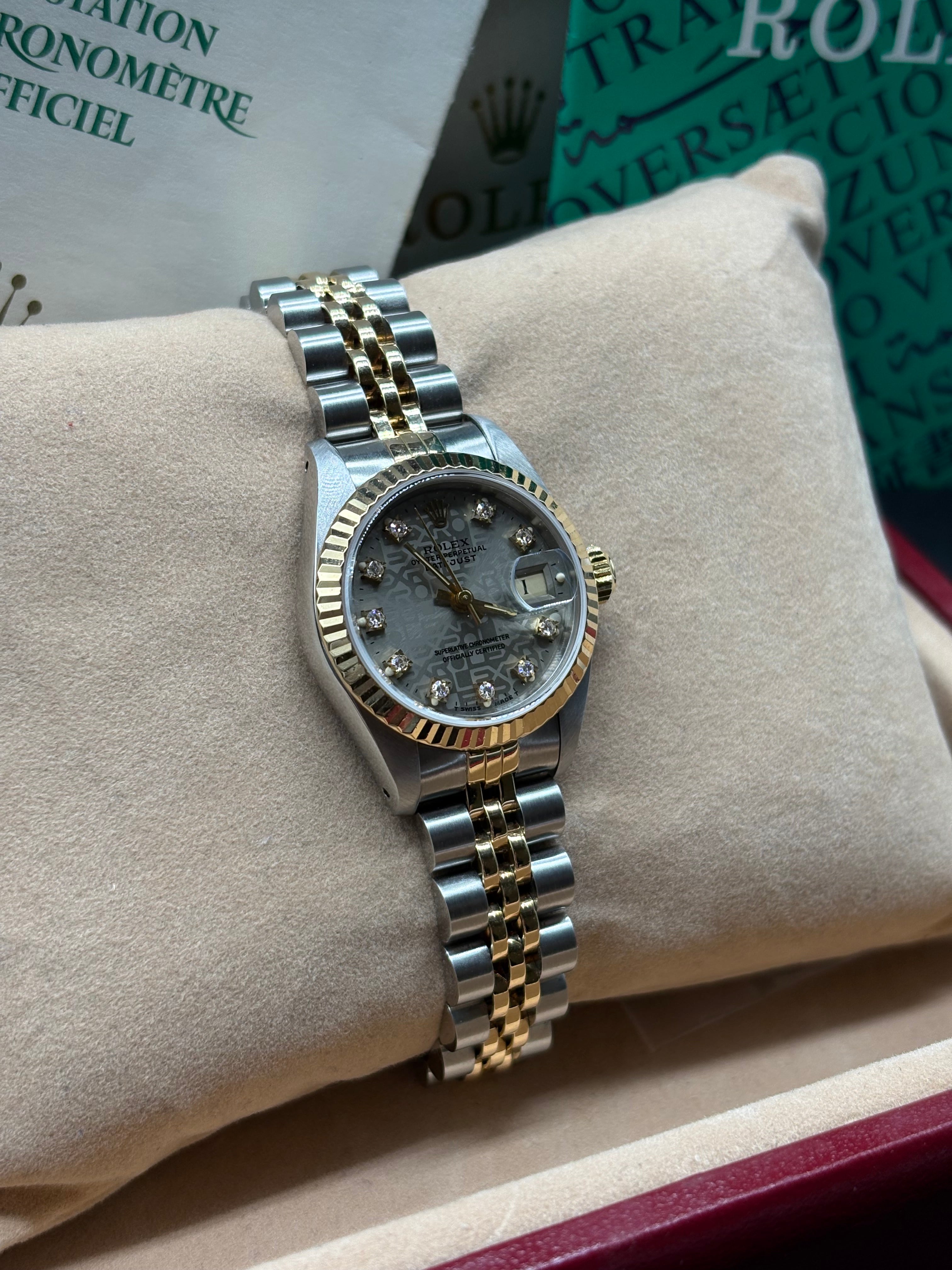 Rolex Lady-Datejust 26mm Anniversary Silver Diamond Dial Full-Set