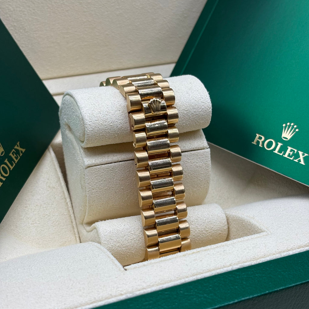 Rolex Day-Date 36mm 18k Solid Gold Factory Lemon Diamond Dial 18038