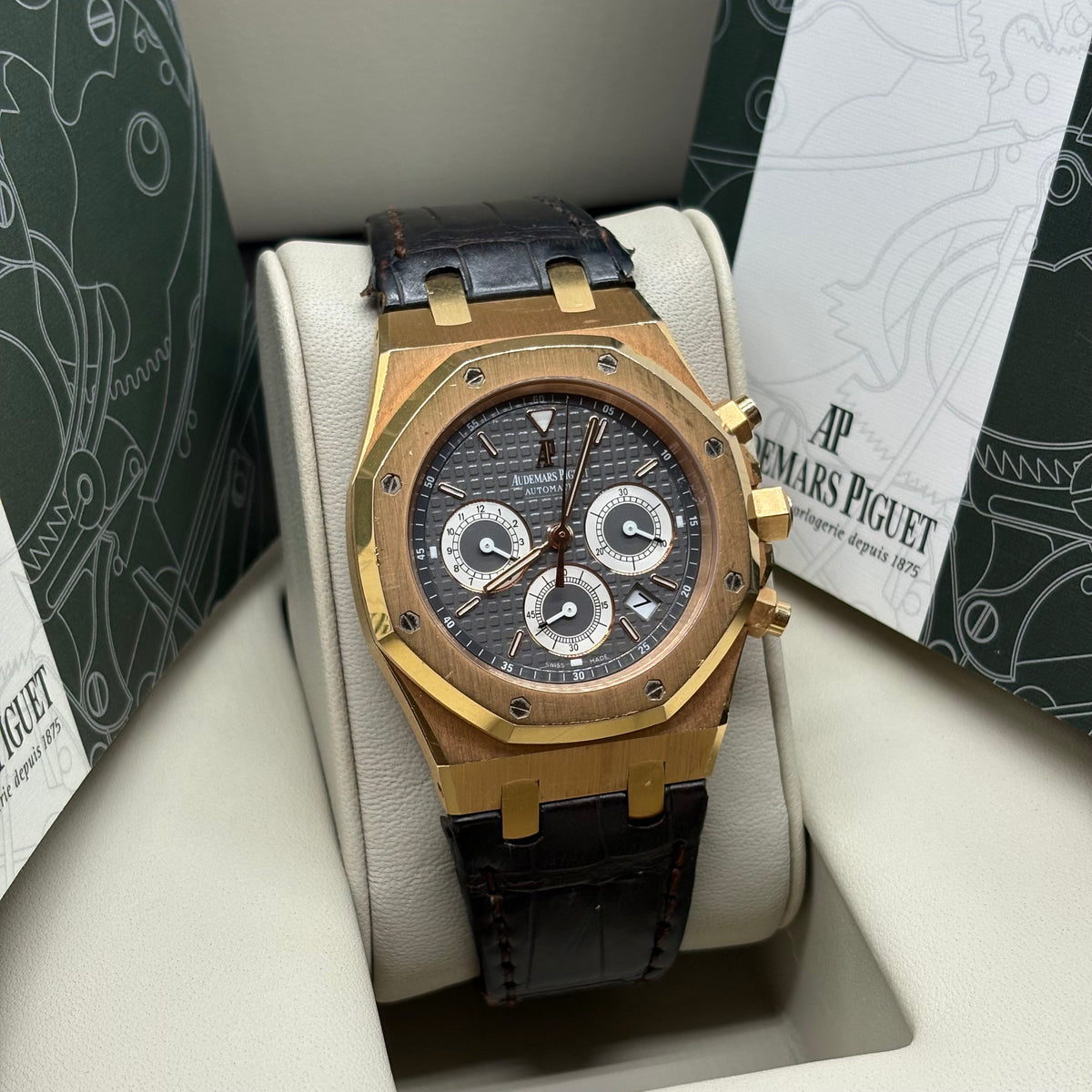 Audemars Piguet Royal Oak 39mm Chronograph 18k Rose Gold Complete Set 26022OR