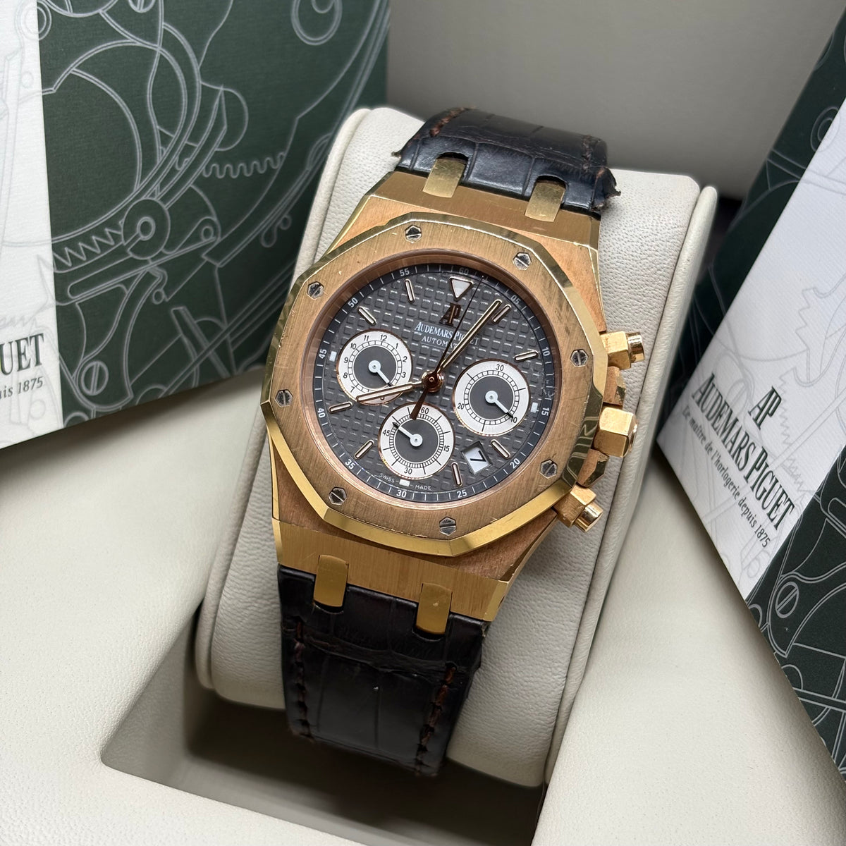 Audemars Piguet Royal Oak 39mm Chronograph 18k Rose Gold Complete Set 26022OR