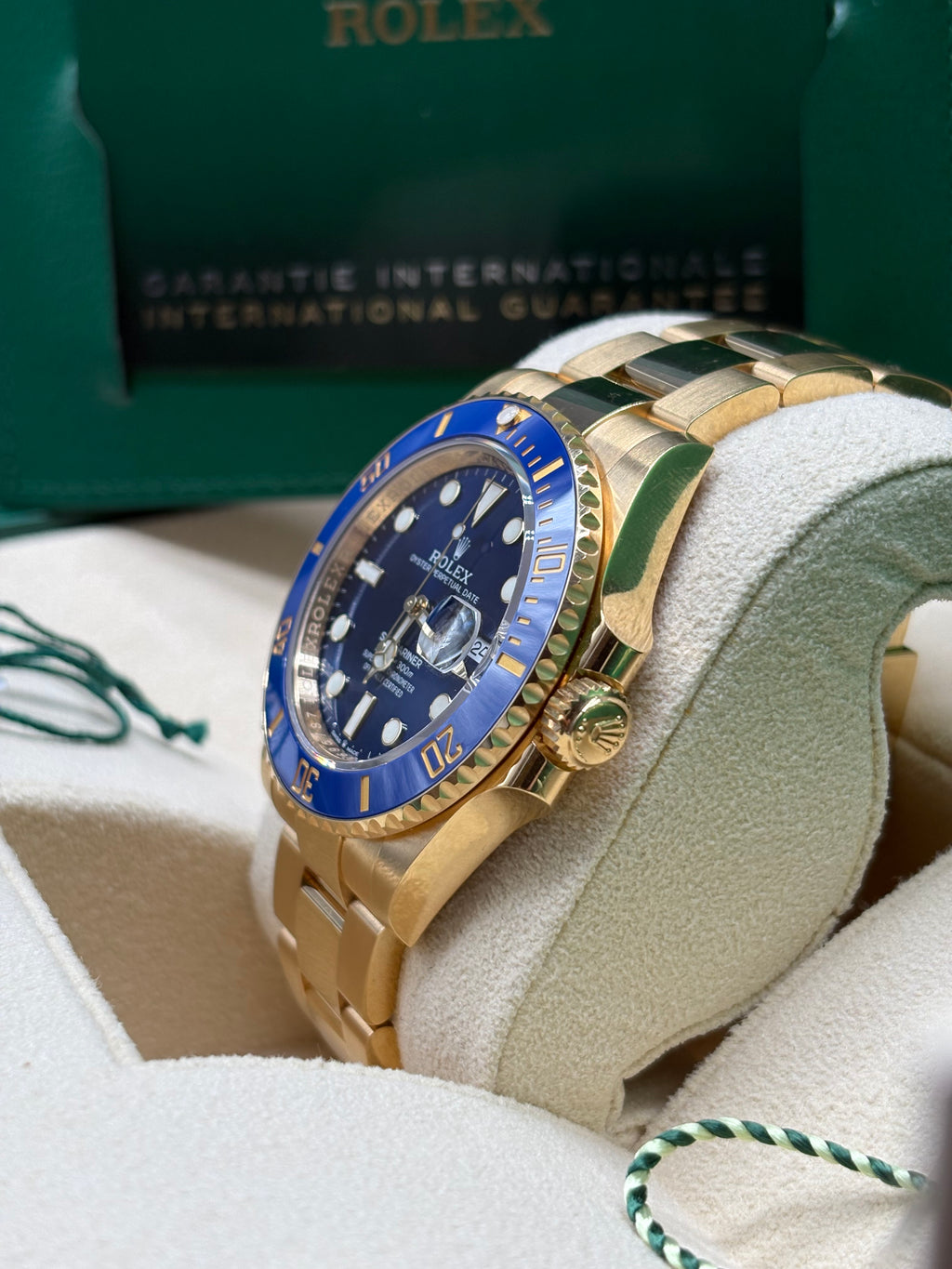 Rolex Submariner Date 41mm Blue Dial Solid 18kt Yellow Gold - Ref. 126618LB