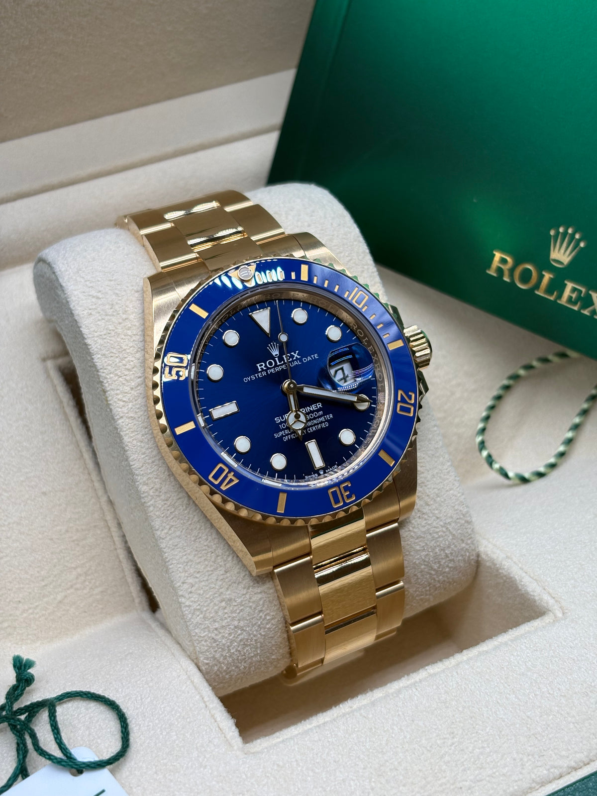 Rolex Submariner Date 41mm Blue Dial Solid 18kt Yellow Gold - Ref. 126618LB