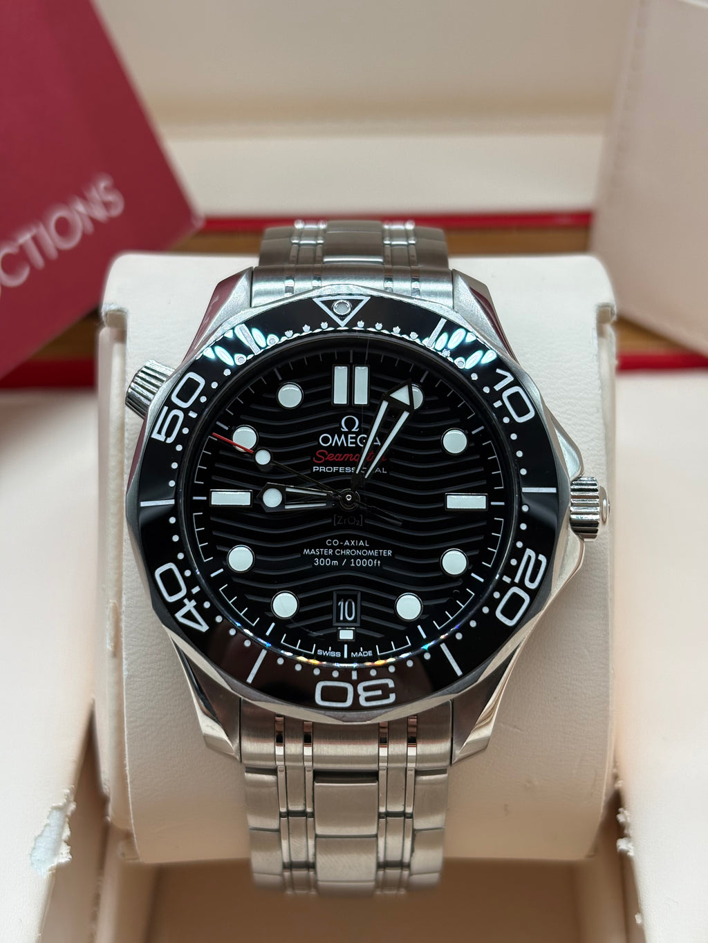 Omega Seamaster Diver 300M 42mm Black Wave Dial Full Set