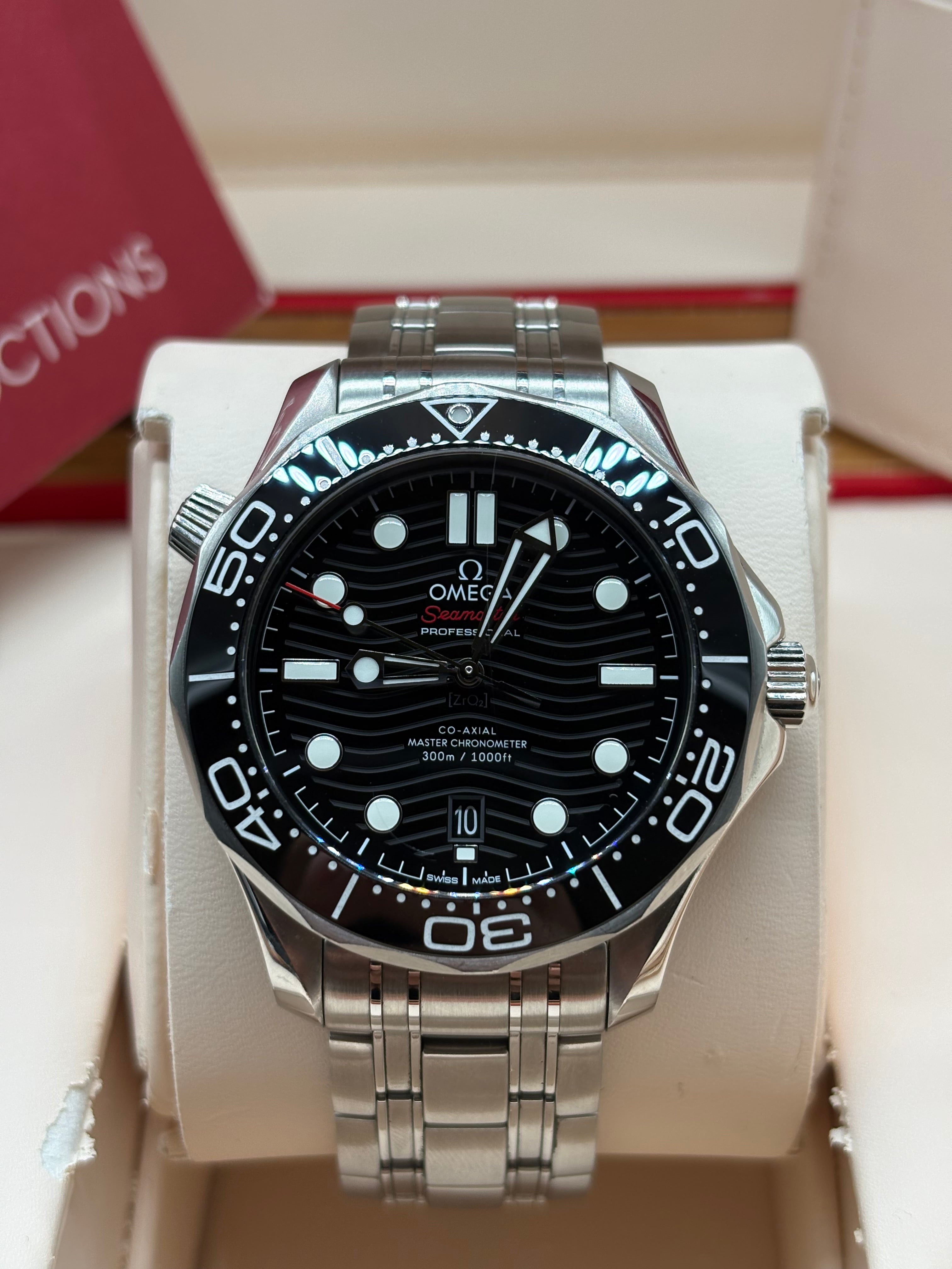 Omega Seamaster Diver 300M 42mm Black Wave Dial Full Set