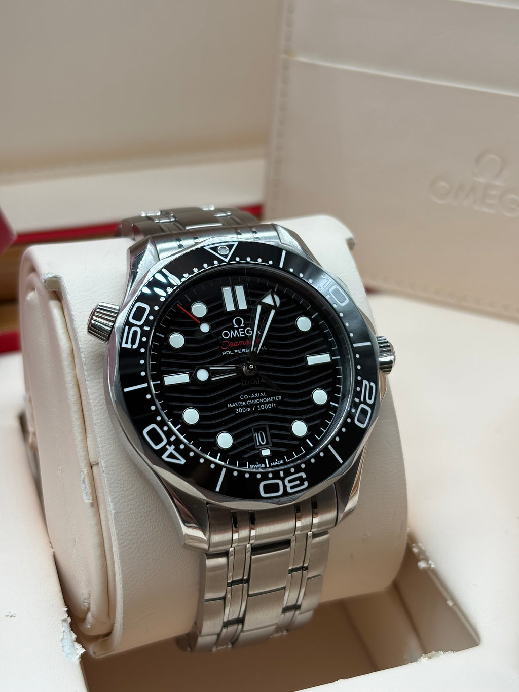 Omega Seamaster Diver 300M 42mm Black Wave Dial Full Set