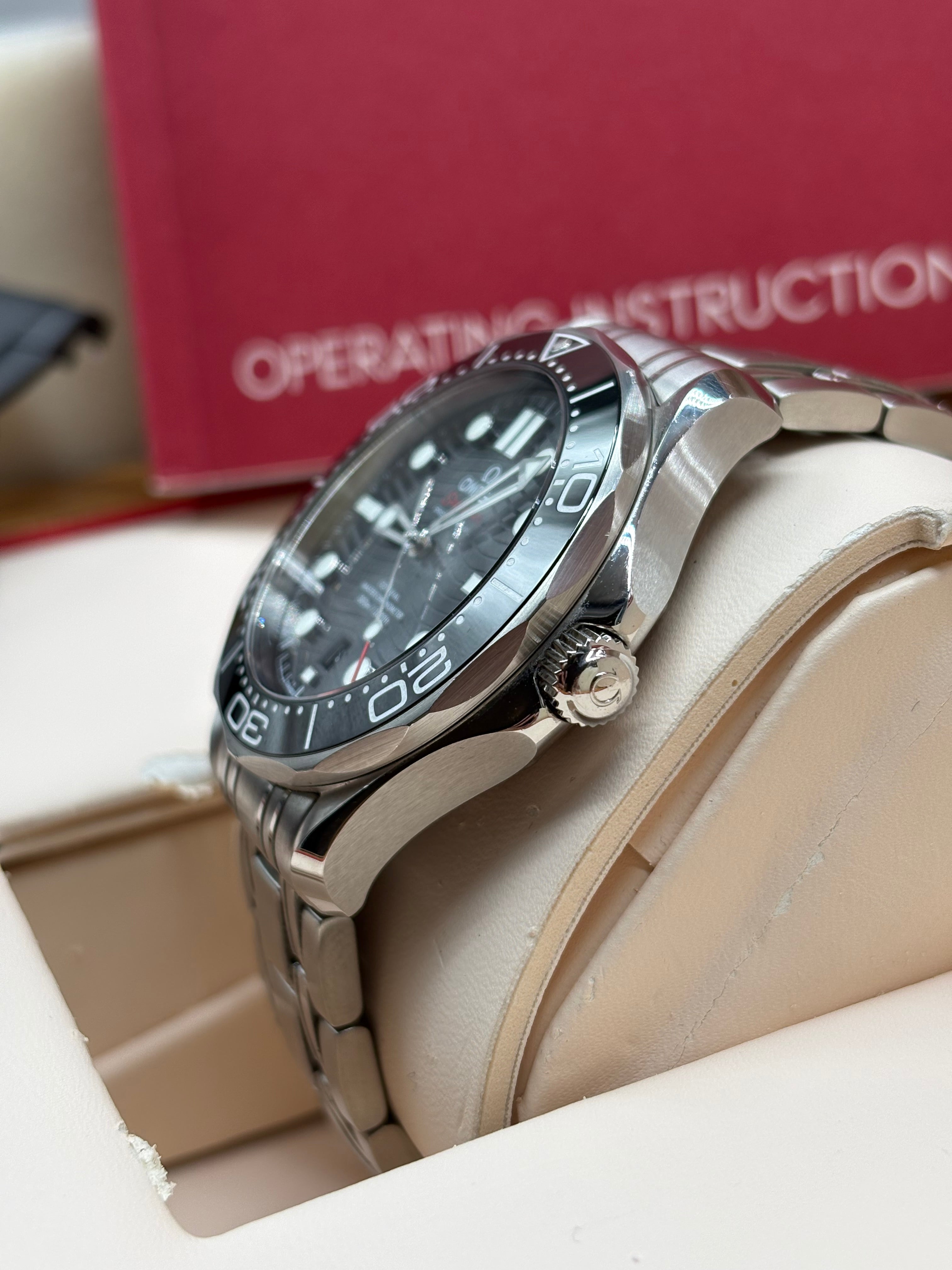 Omega Seamaster Diver 300M 42mm Black Wave Dial Full Set