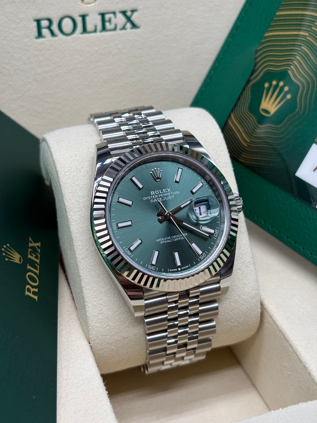 Rolex Datejust 41mm Mint Green Steel Jubilee Fluted 2026